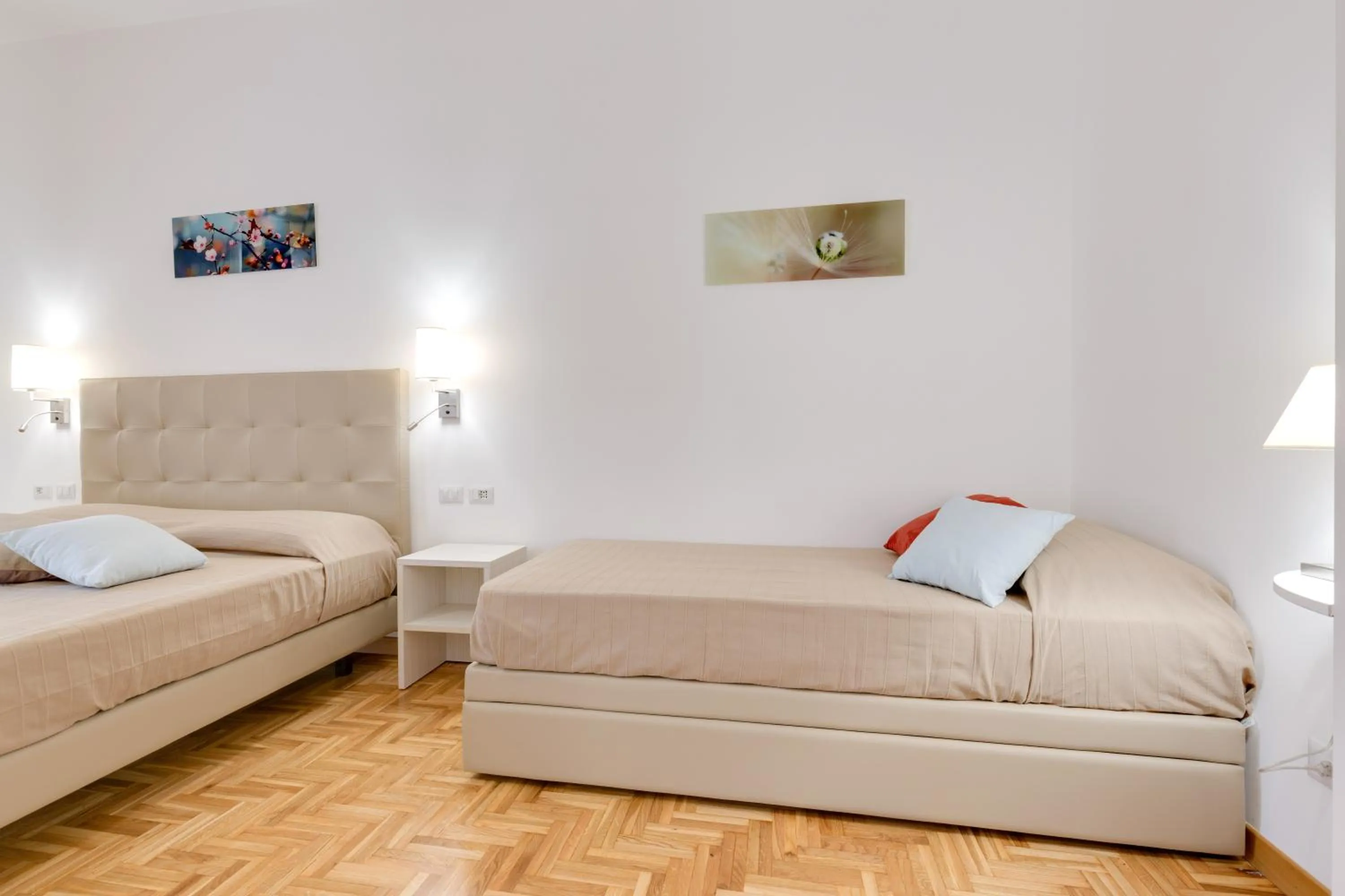 Photo of the whole room, Bed in Dolce Luxury Rooms