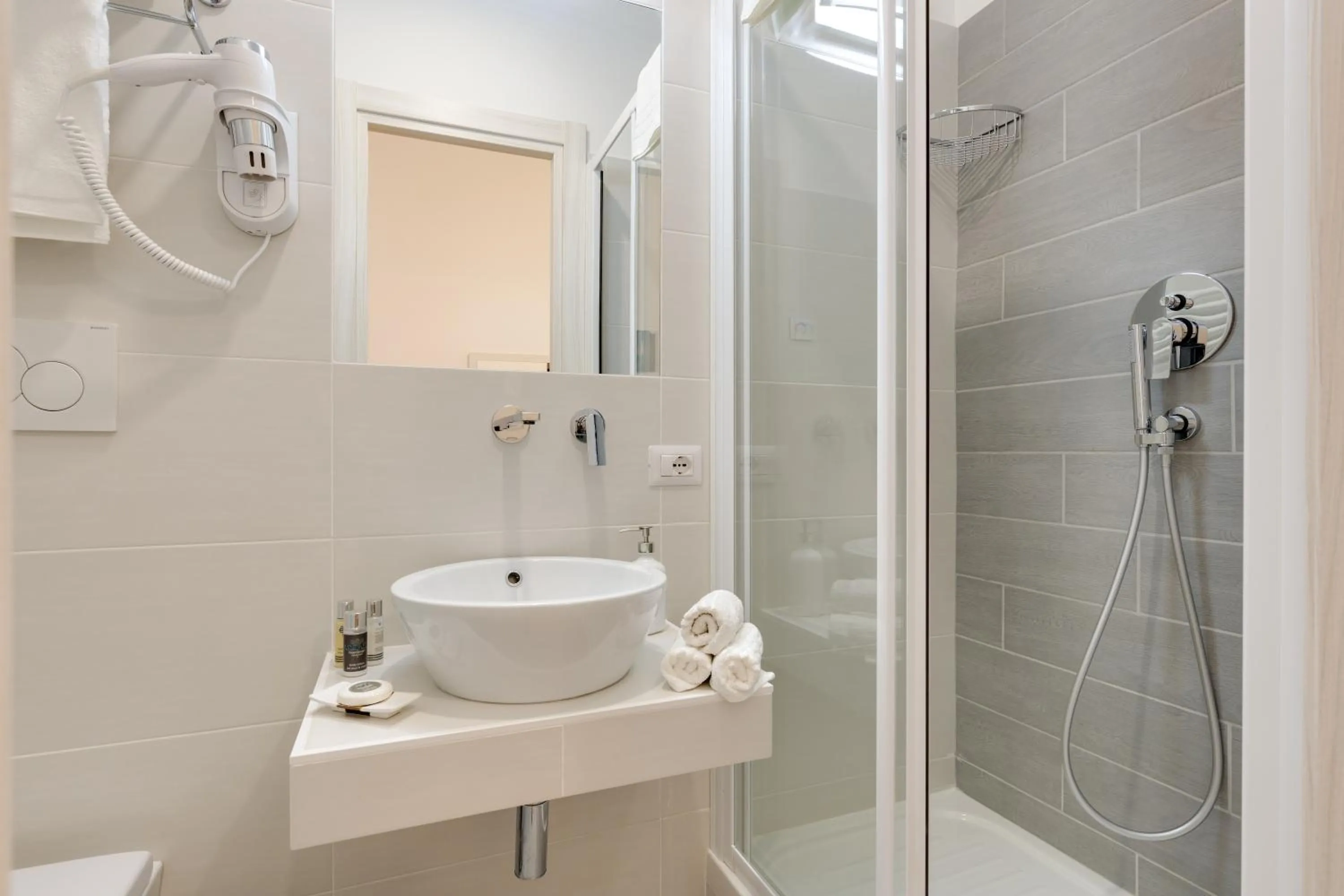 Toilet in Dolce Luxury Rooms