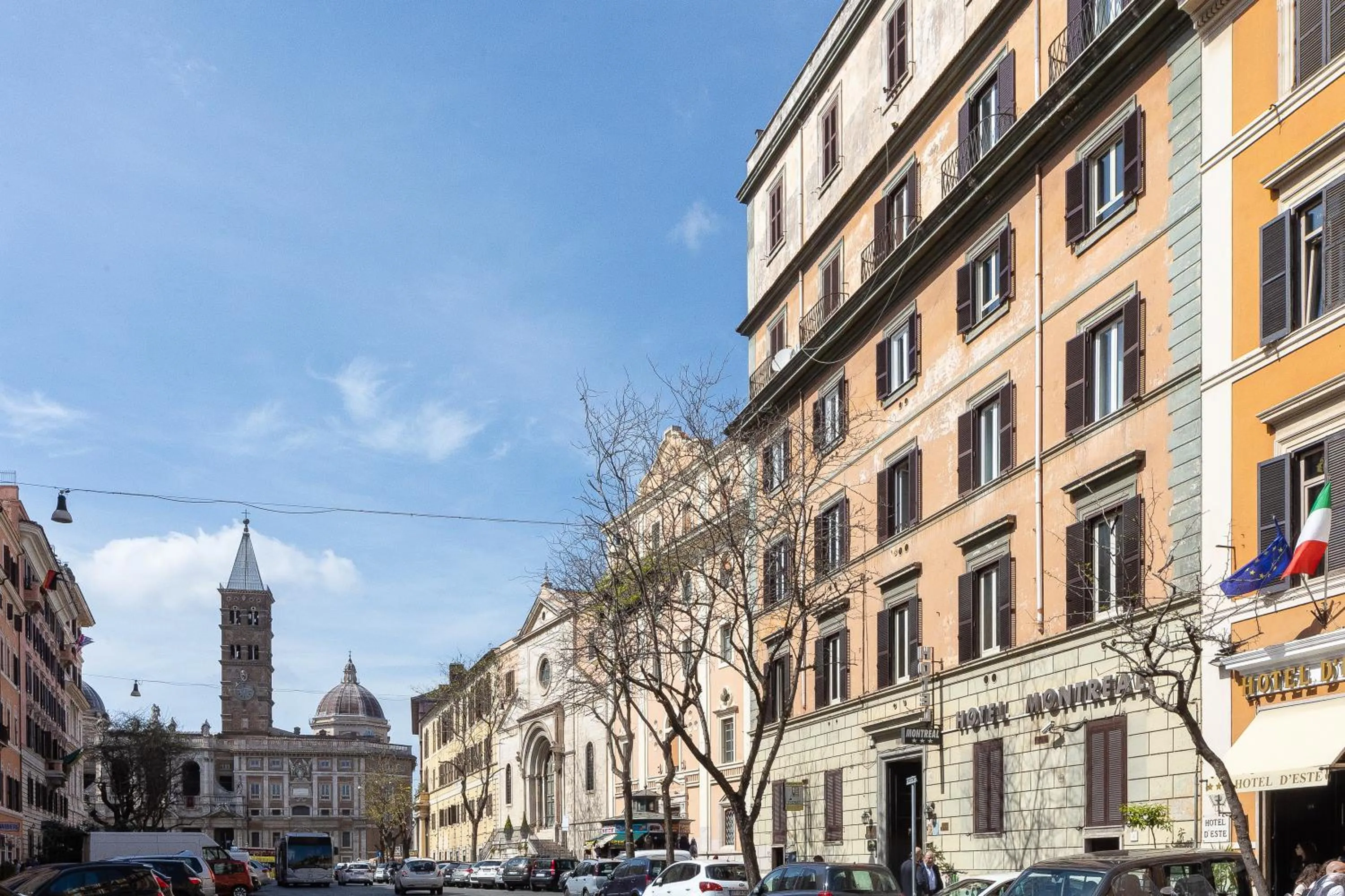 Property building in Rome To Stay
