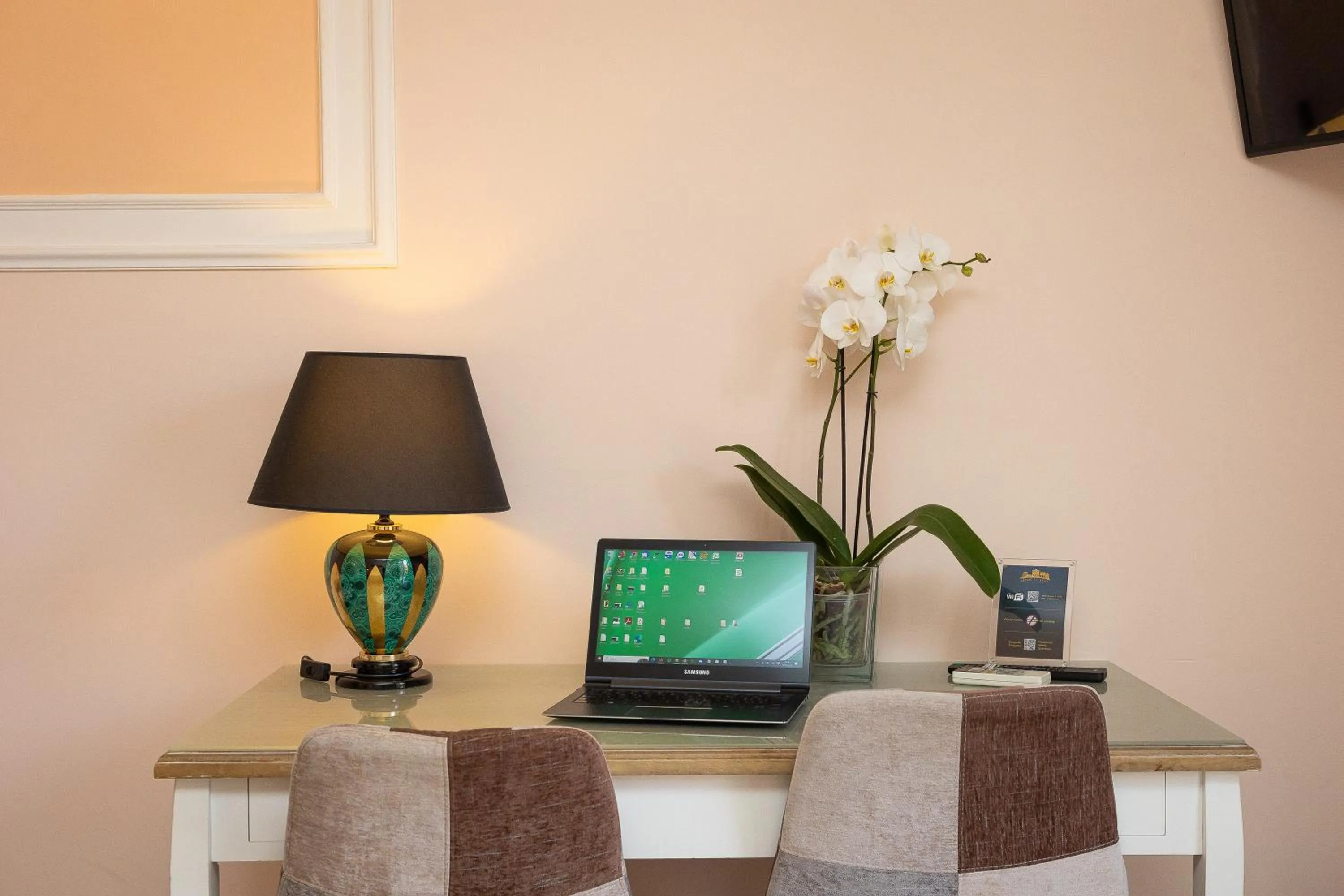 hair dresser in Rome To Stay