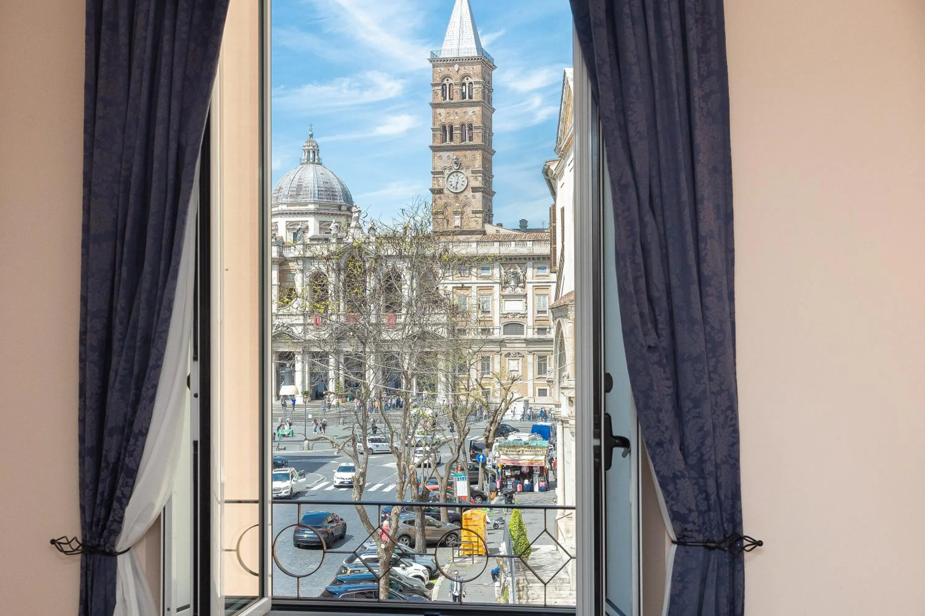 City view in Rome To Stay