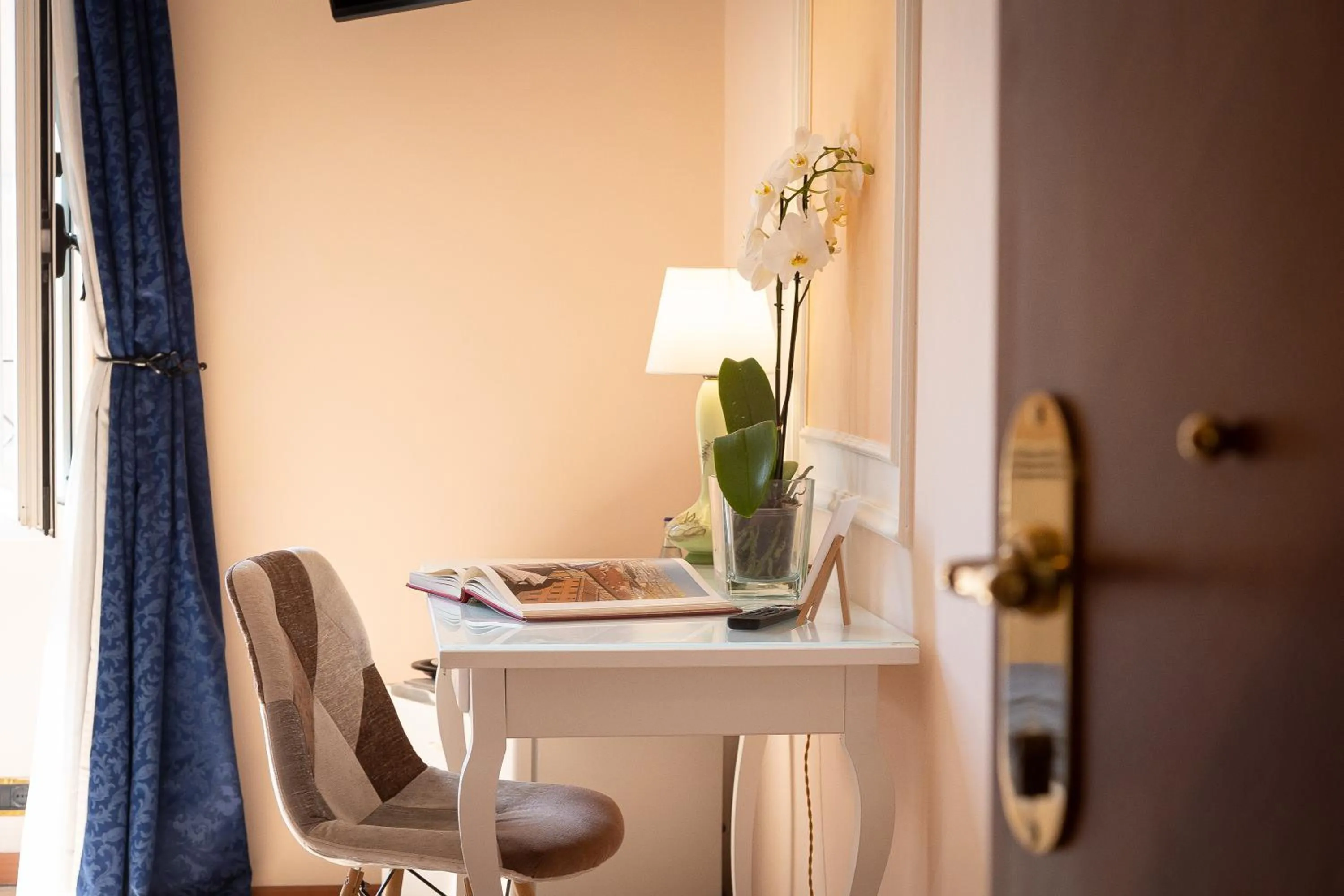 hair dresser in Rome To Stay