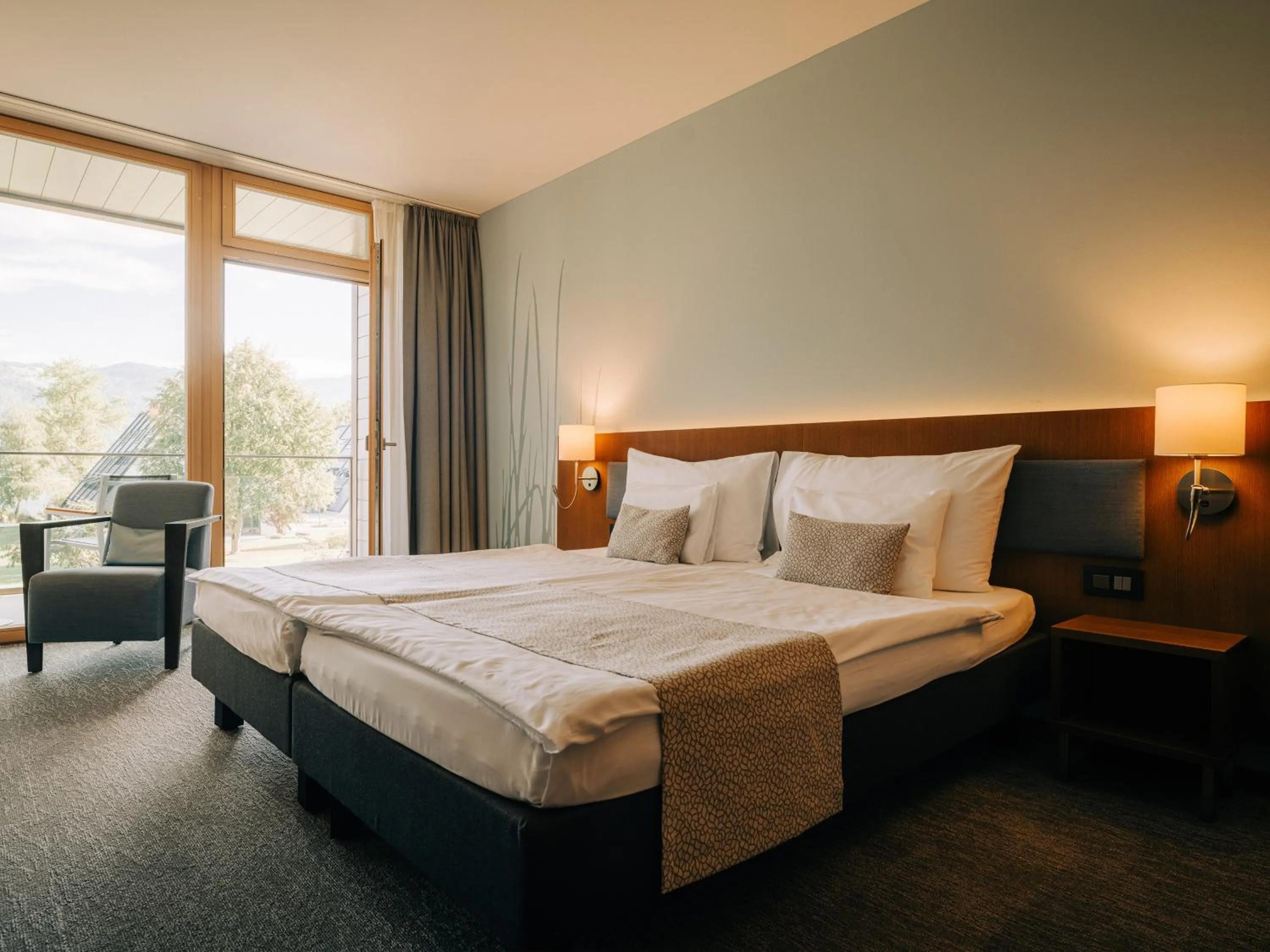 Bedroom, Bed in Deltapark Vitalresort****