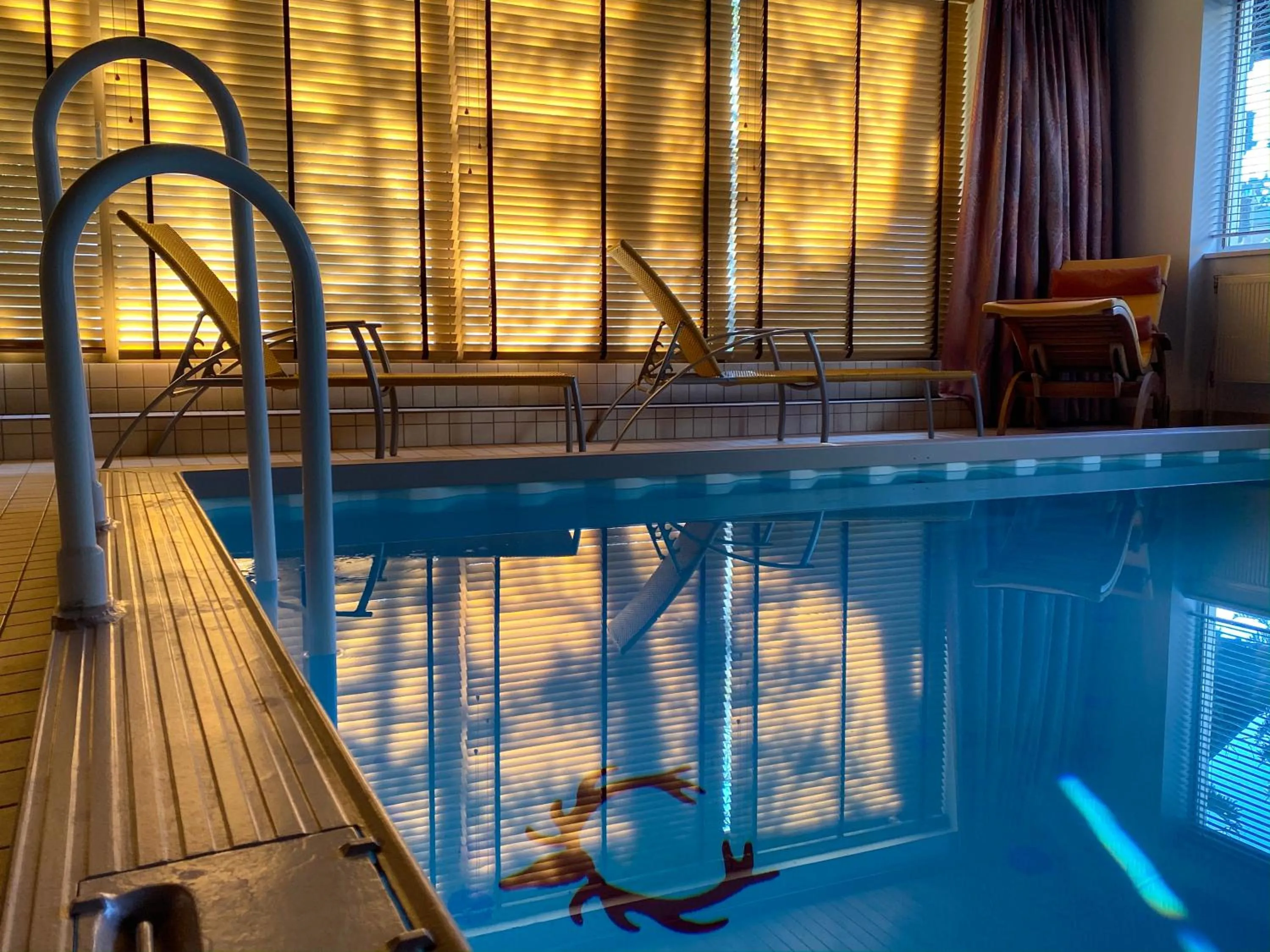 Swimming pool in Hotel Jagdhaus Monzabon