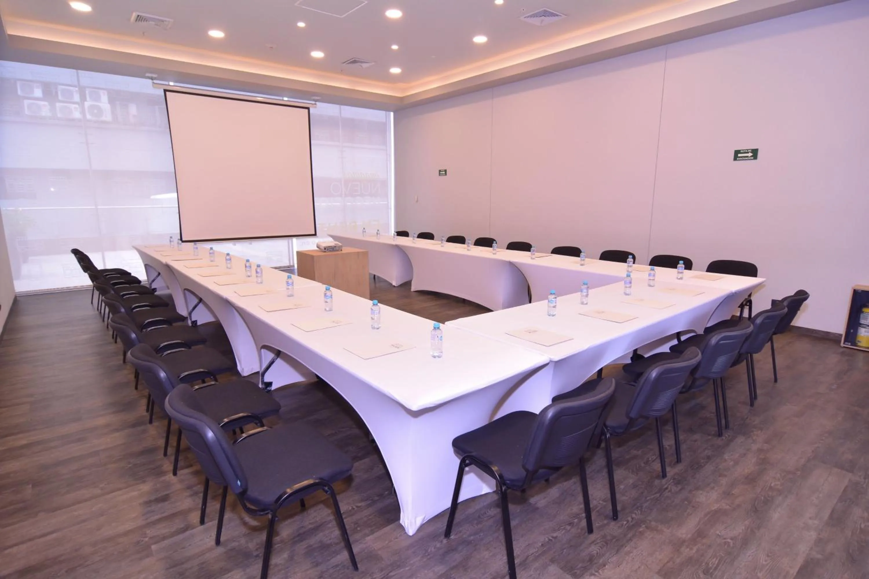 Meeting/conference room in City Express Plus by Marriott Medellín Colombia