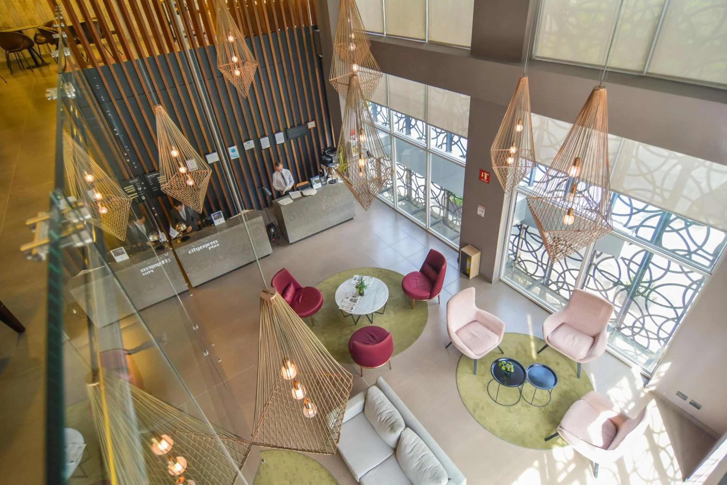 Lobby or reception in City Express Plus by Marriott Medellín Colombia