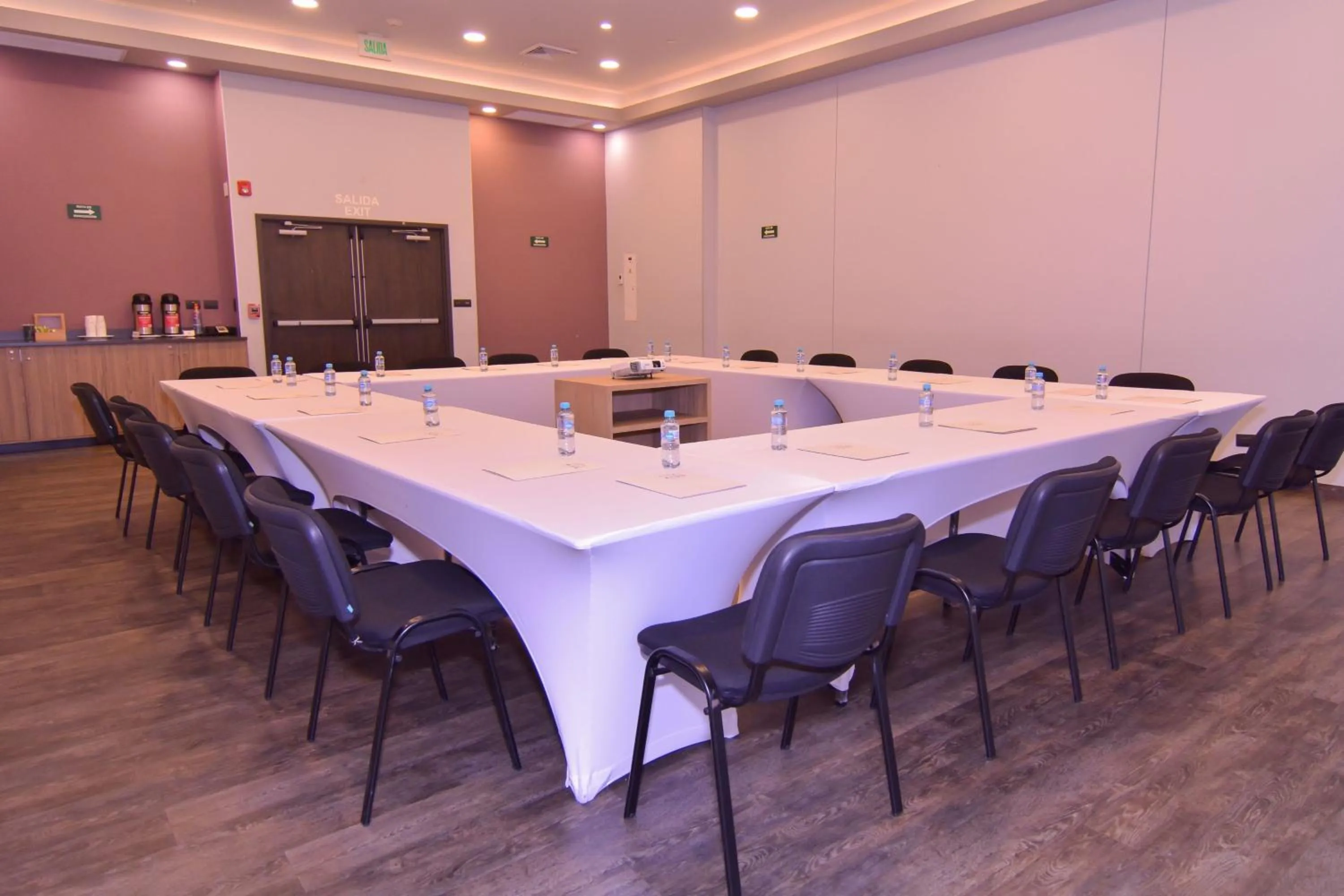 Meeting/conference room in City Express Plus by Marriott Medellín Colombia