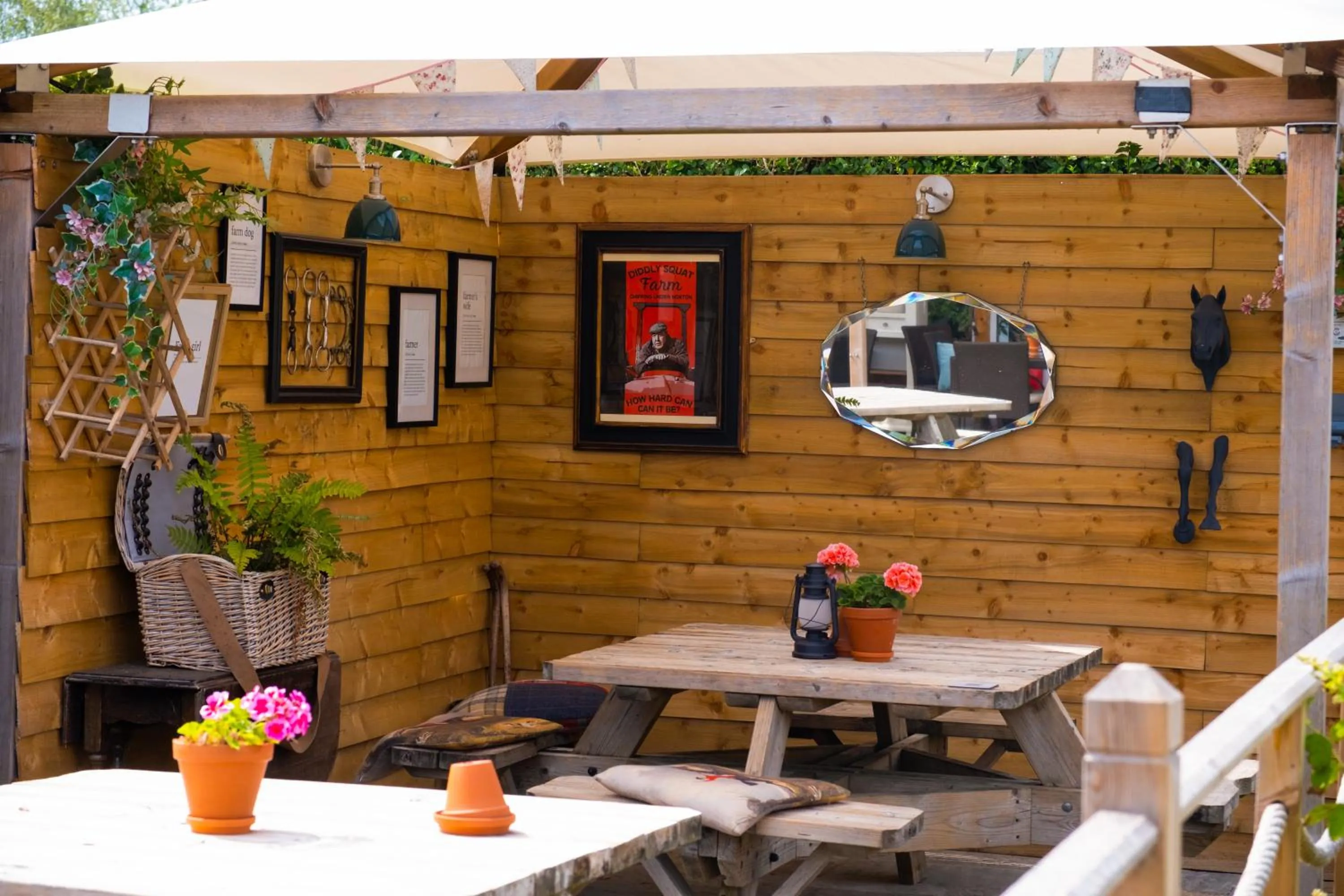 Garden in Black Horse Inn