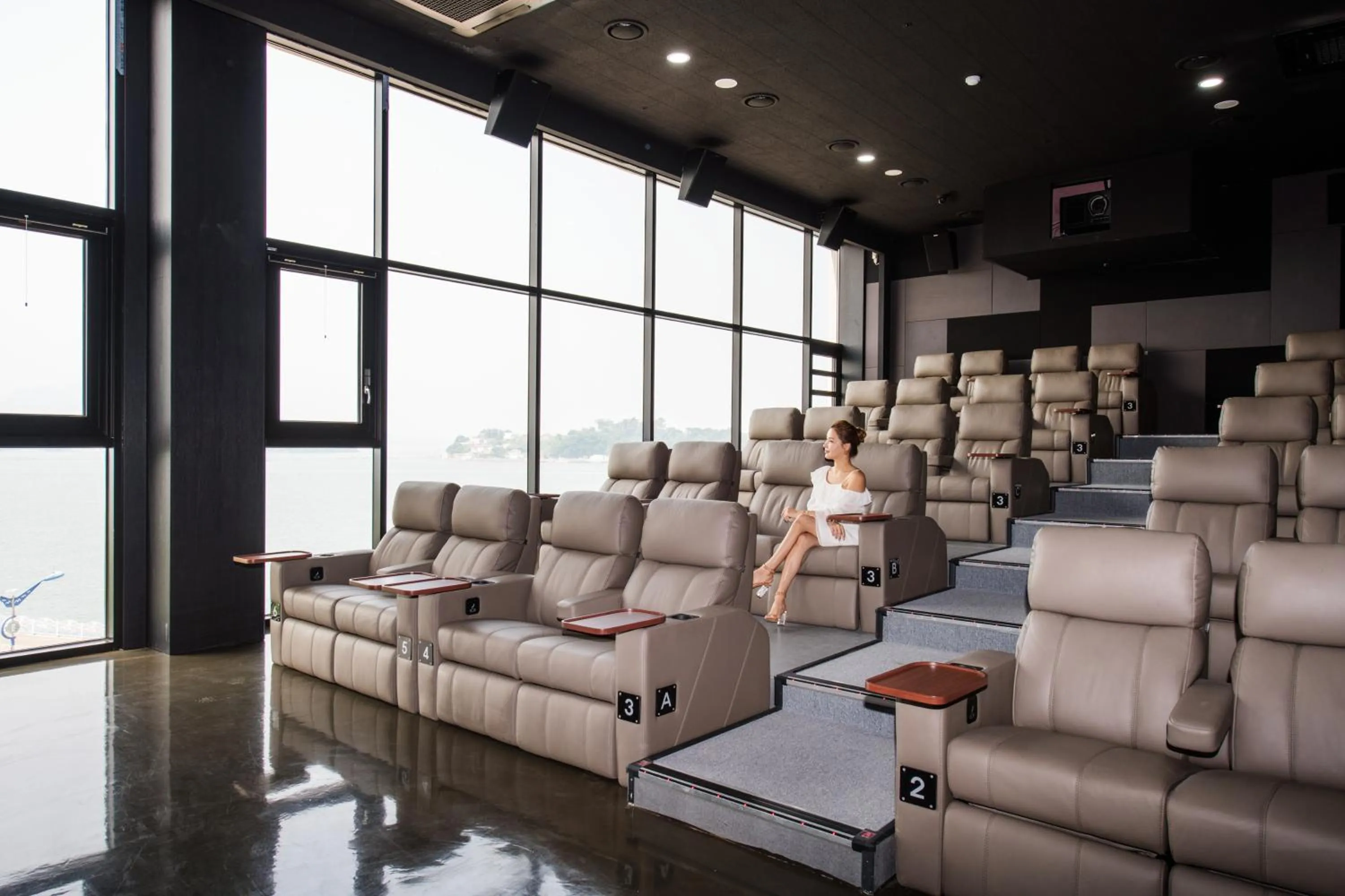 Entertainment in Arte Resort Spa & Pool Villa