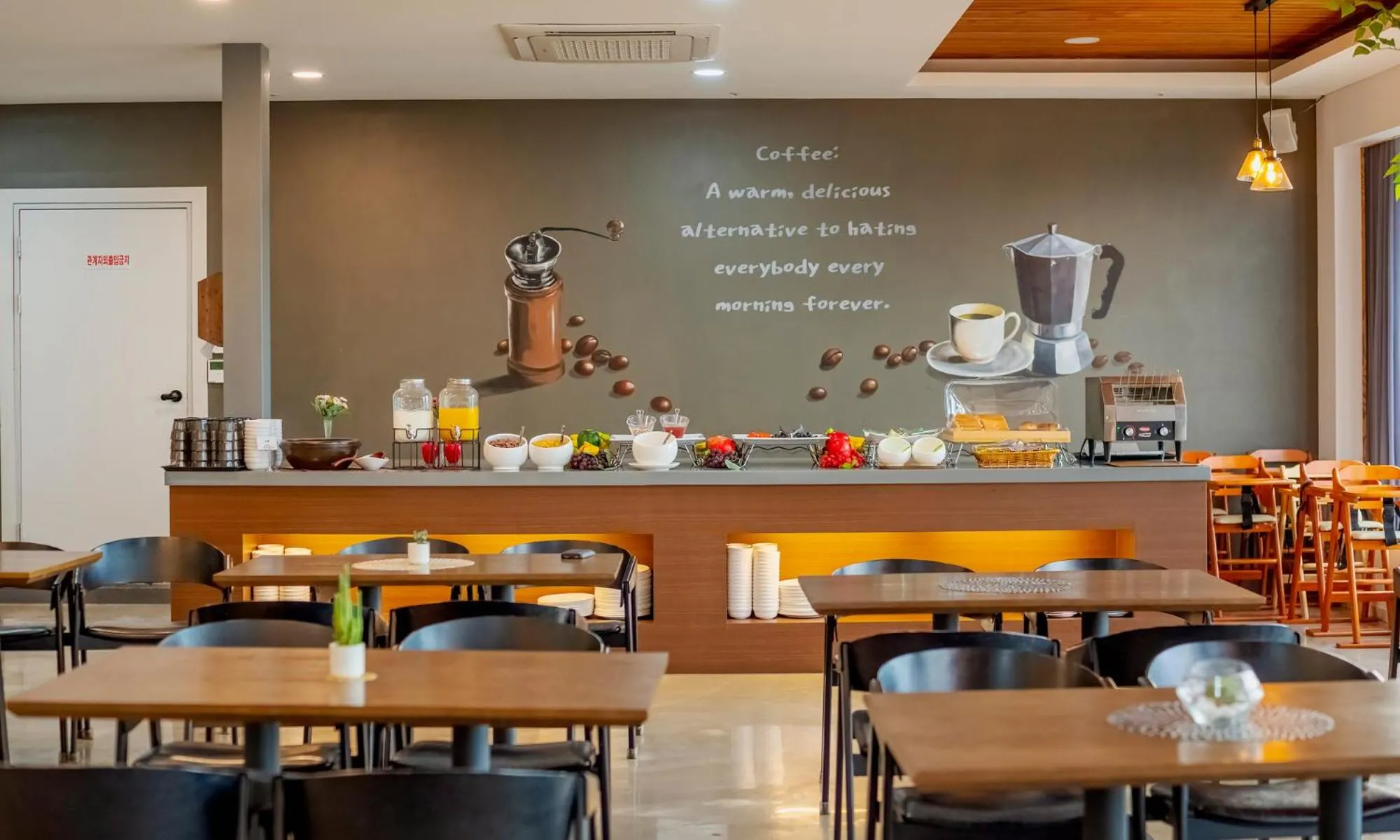 Restaurant/places to eat in Arte Resort Spa & Pool Villa