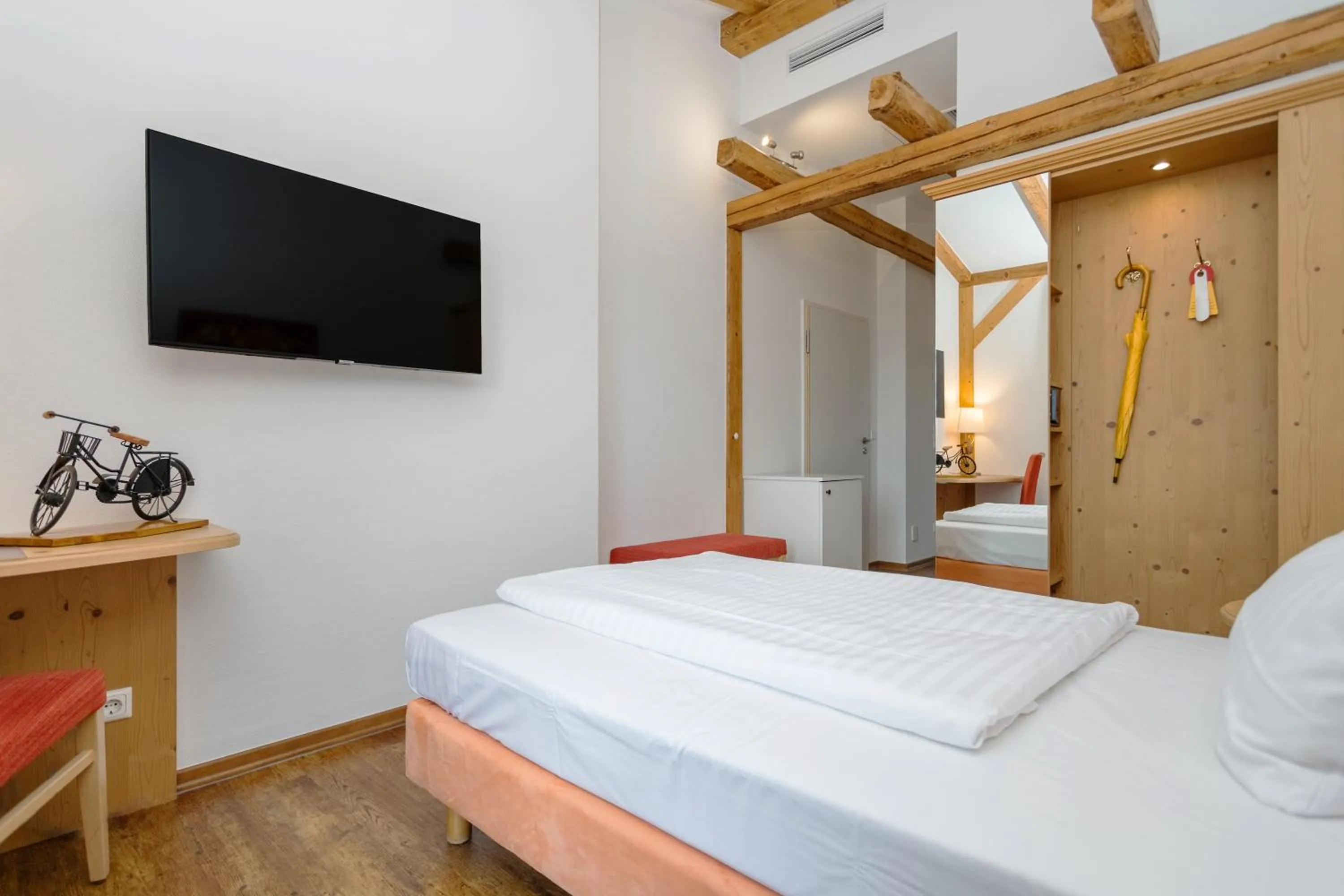 Photo of the whole room, Bed in Golfpark Strelasund