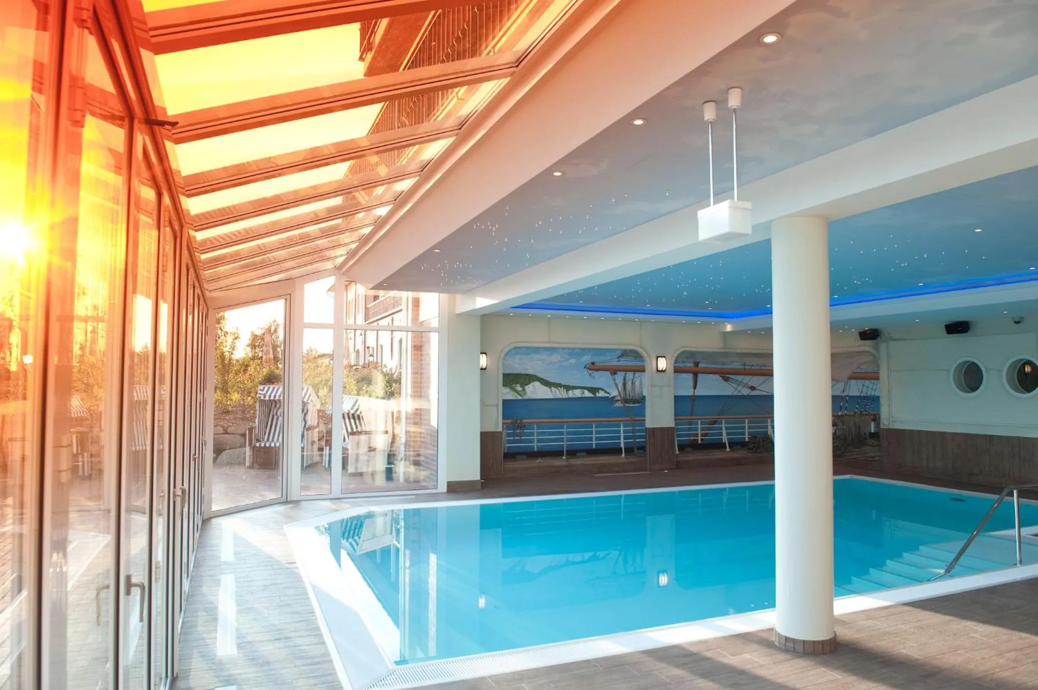 Swimming pool in Golfpark Strelasund