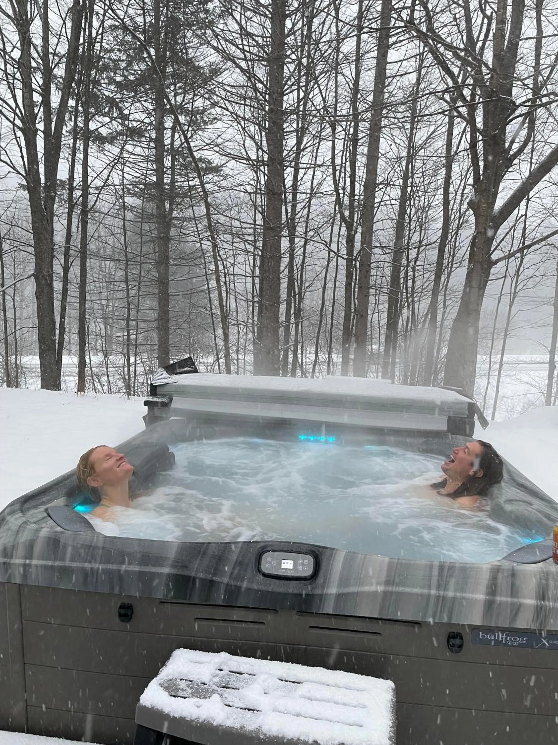 Hot Tub in The Featherbed Inn & Nordic Spa