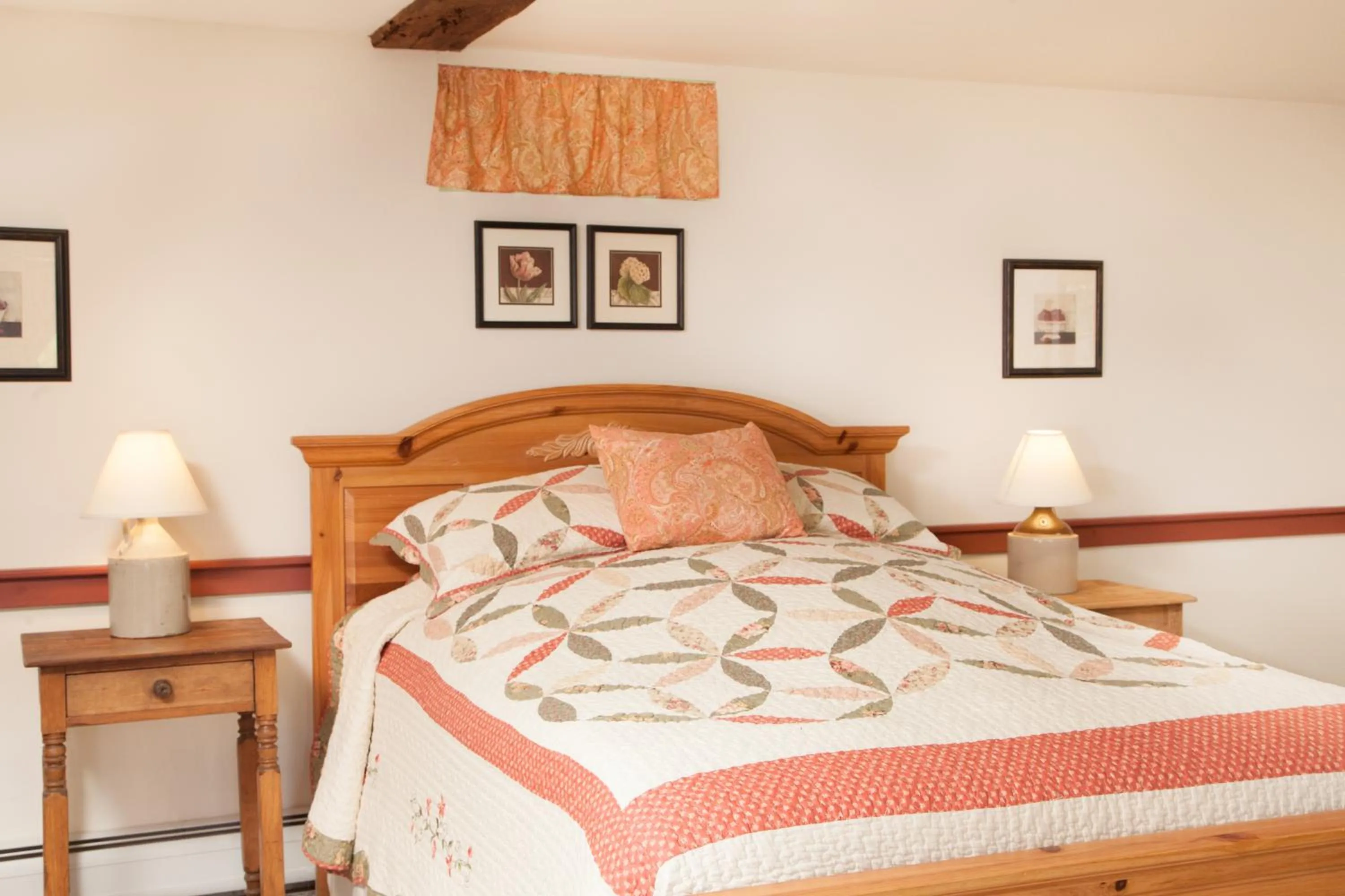 Bed in The Featherbed Inn & Nordic Spa