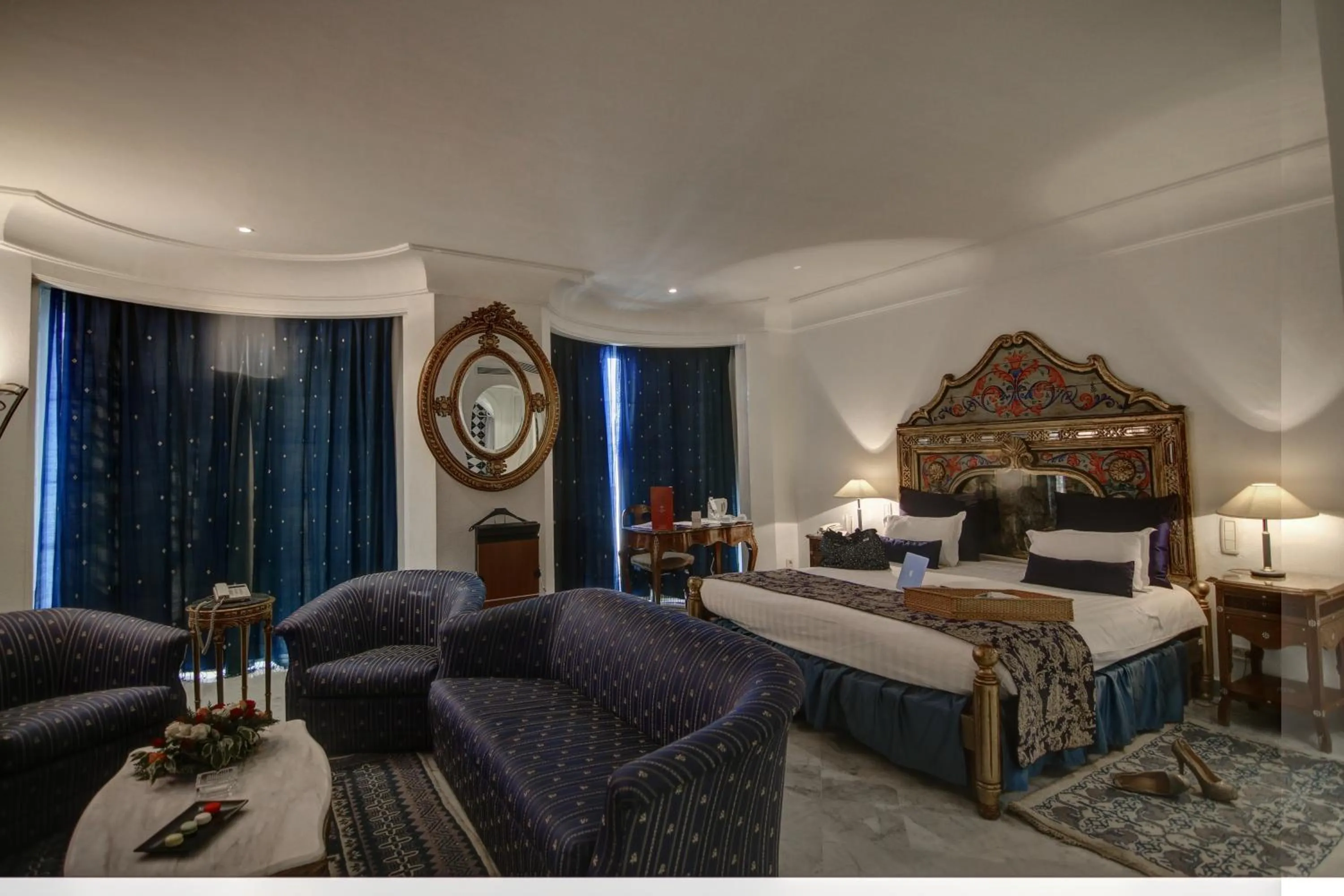 Photo of the whole room, Bed in Hôtel La Maison Blanche
