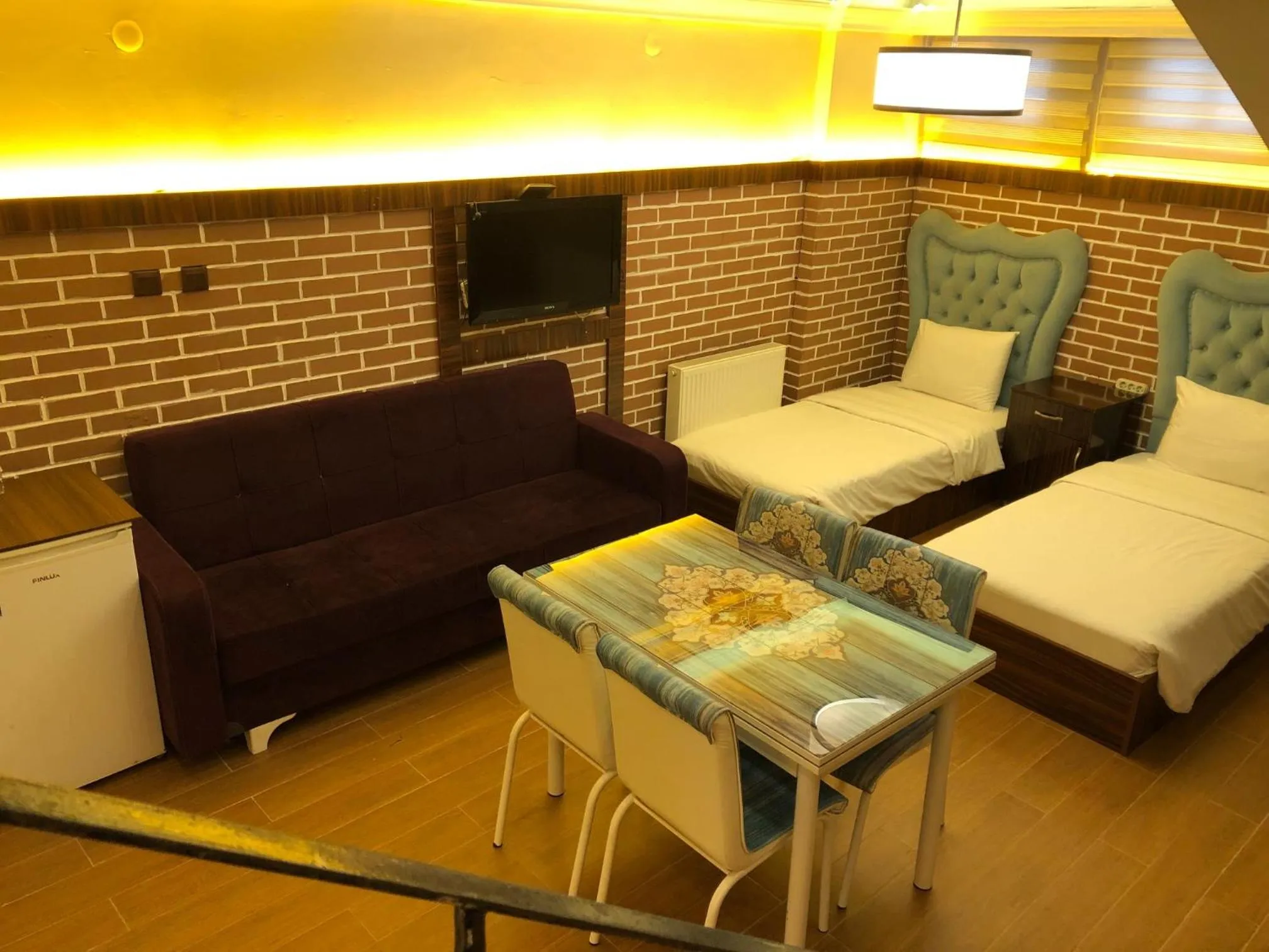 Kitchen or kitchenette in Rose Mansion by Otantik Suites