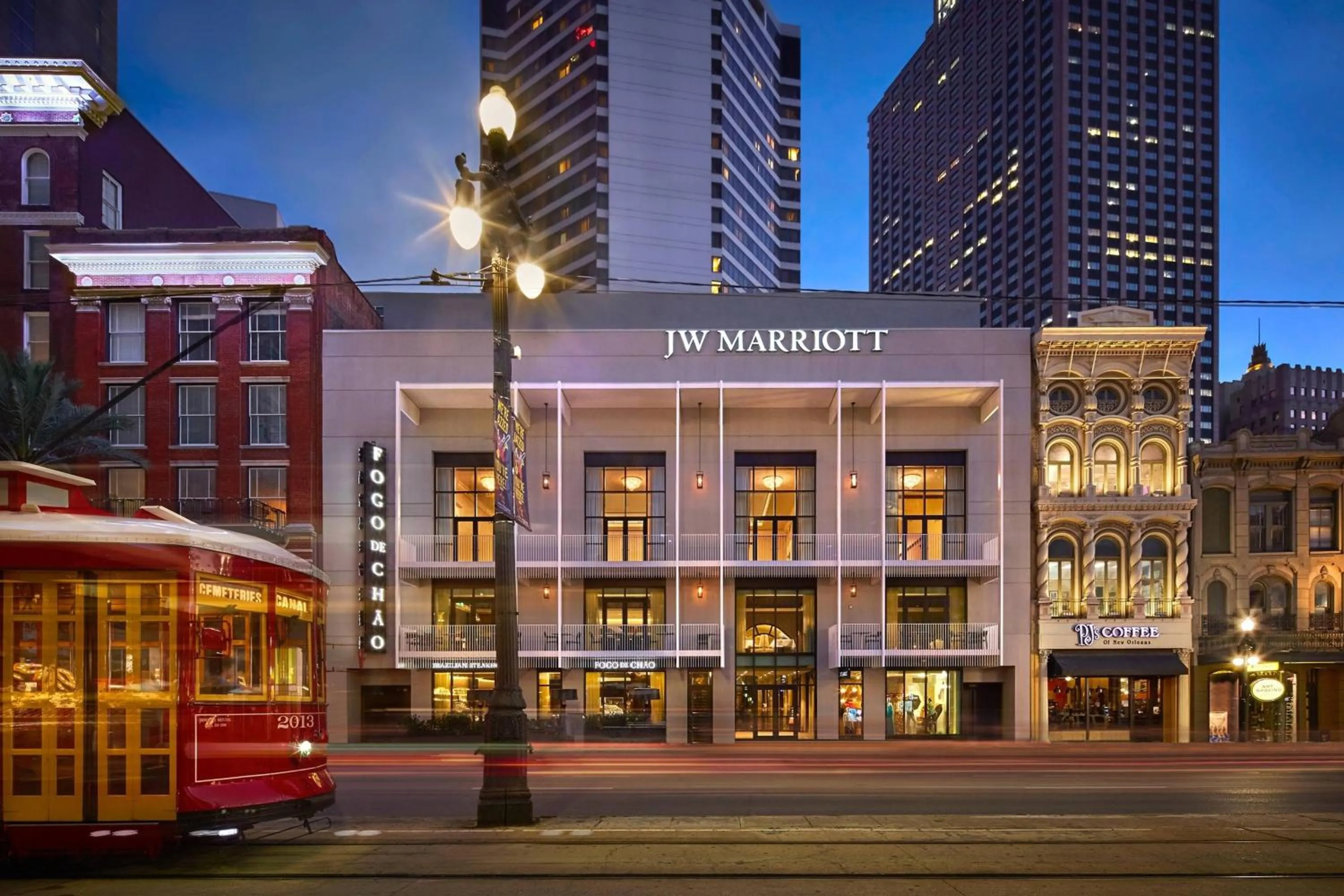 Property building in JW Marriott New Orleans