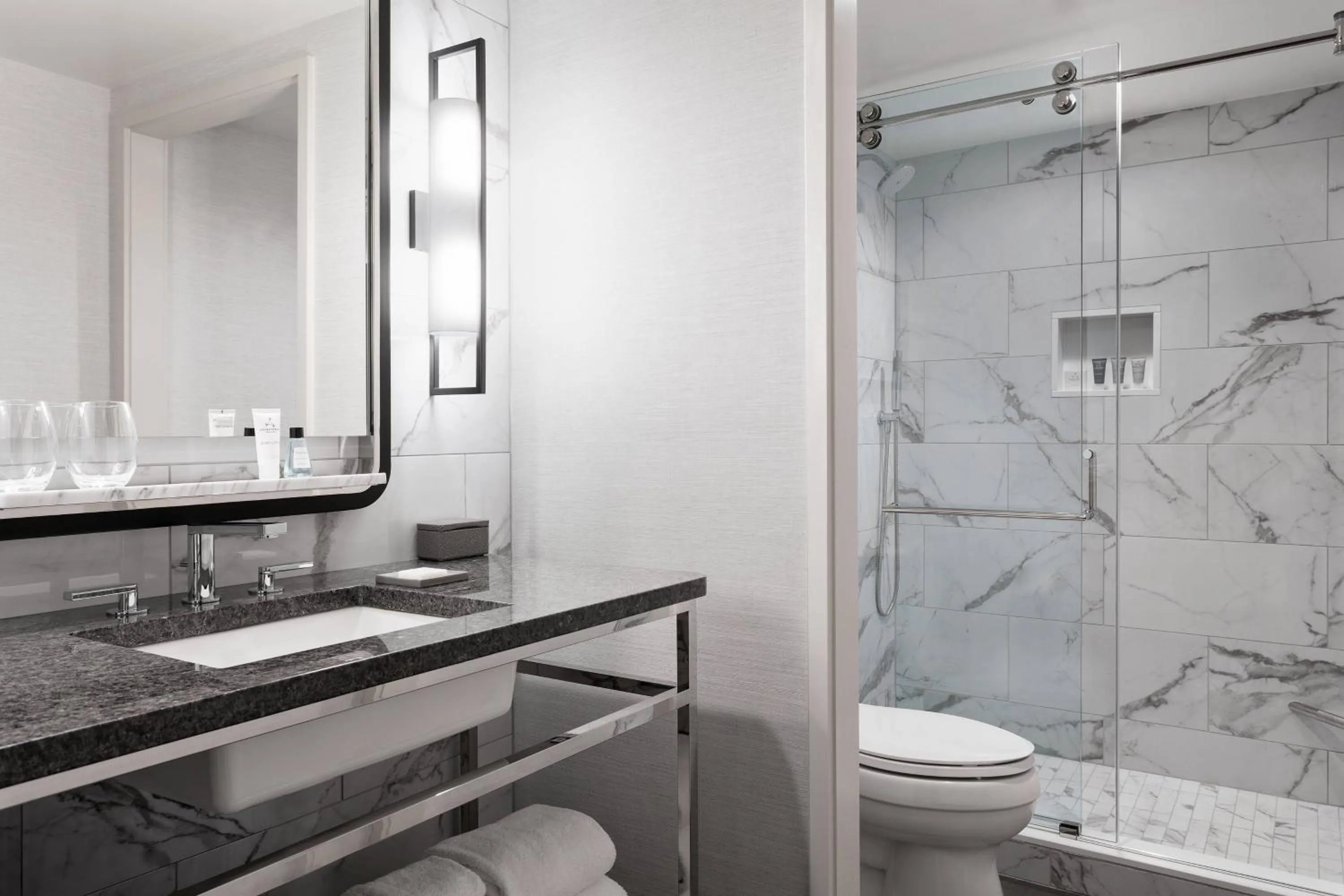 Bathroom in JW Marriott New Orleans