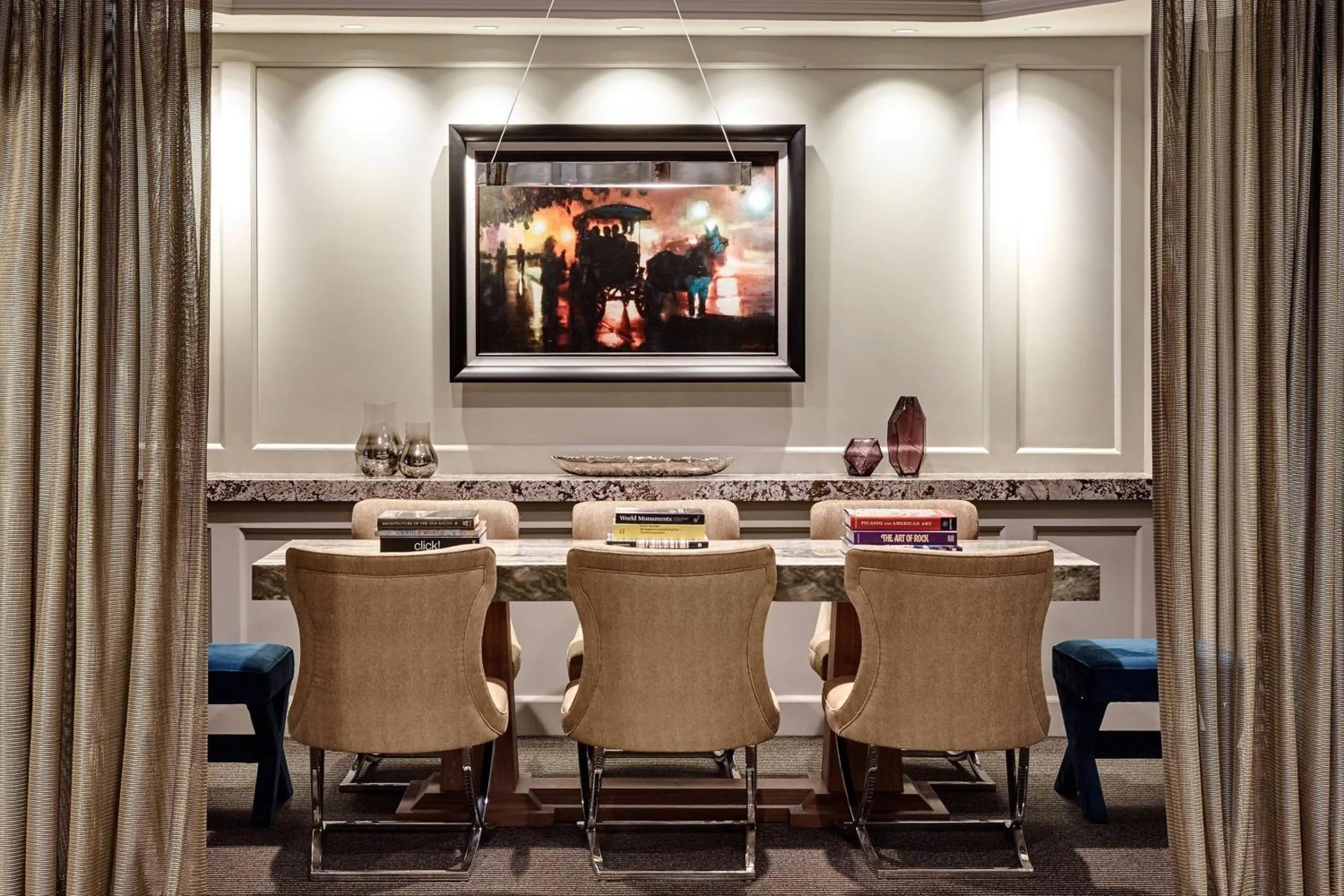 Lounge or bar in JW Marriott New Orleans