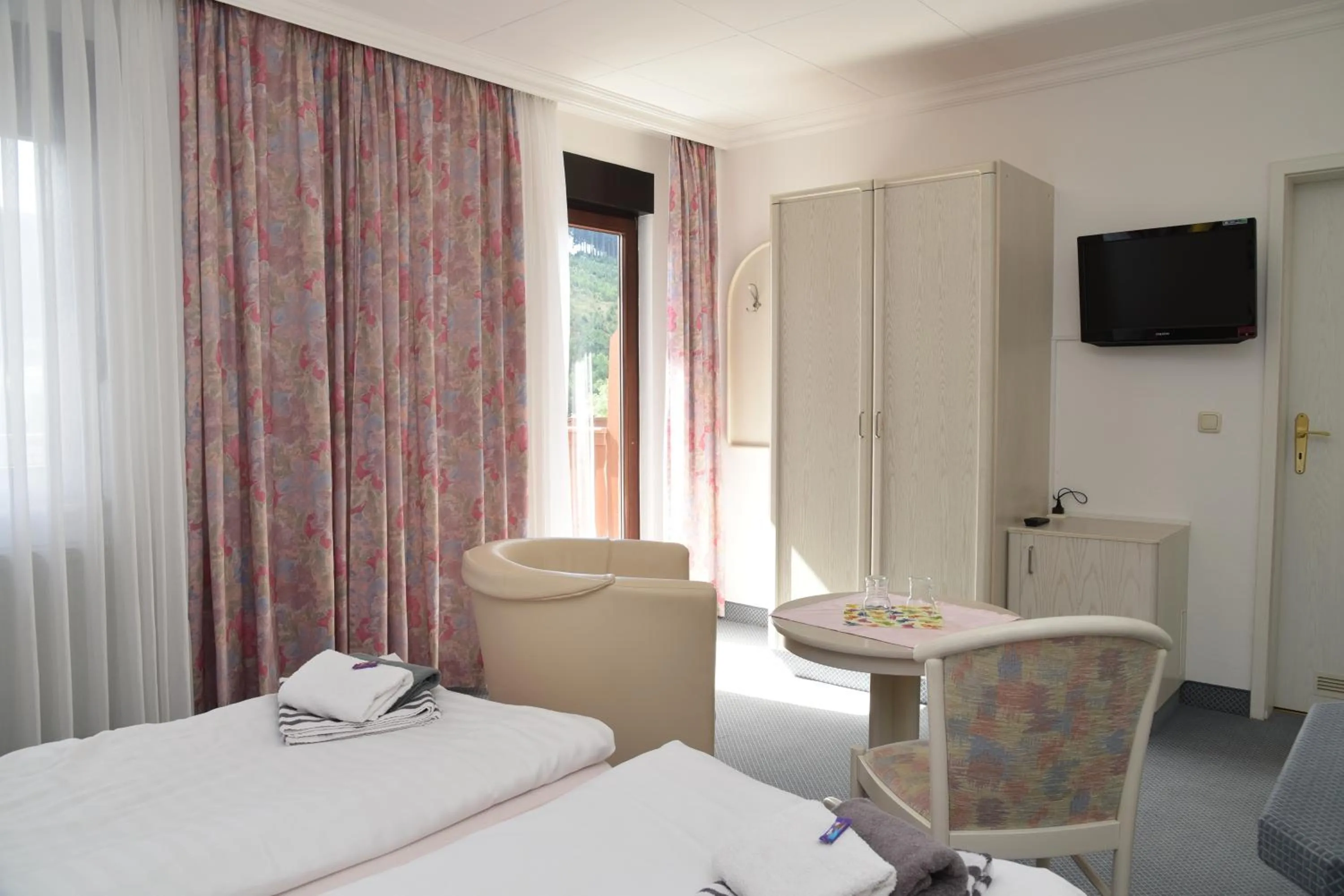 Bed in Hotel Thüringer Wald