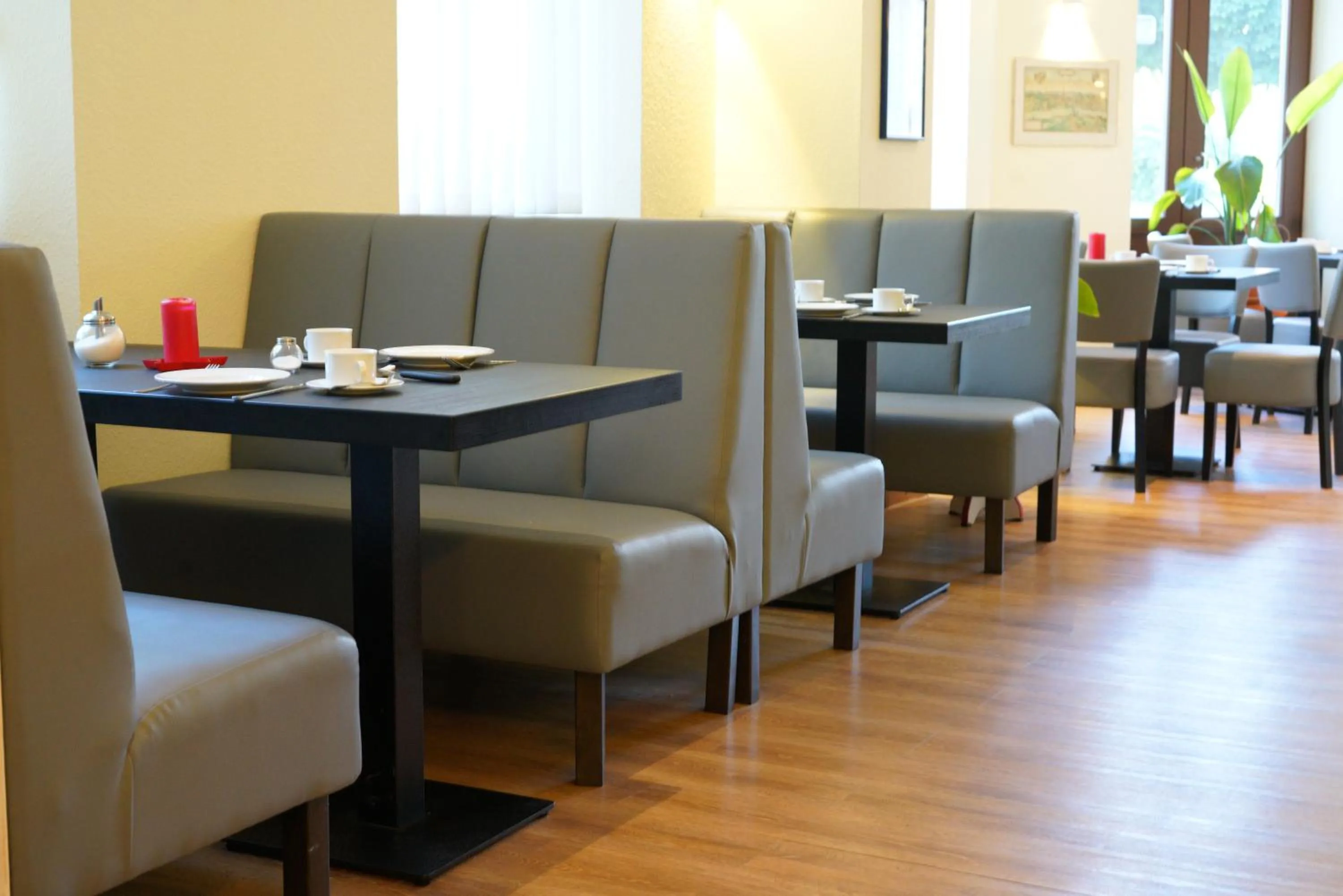 Breakfast in Gästehaus Lisakowski Pension am Brautwiesenpark