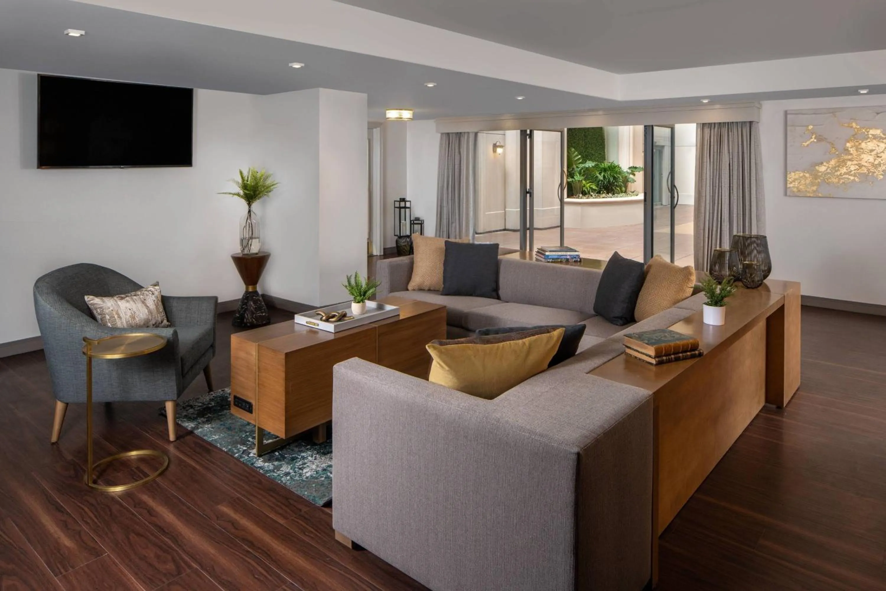 Bedroom in New Orleans Marriott Warehouse Arts District