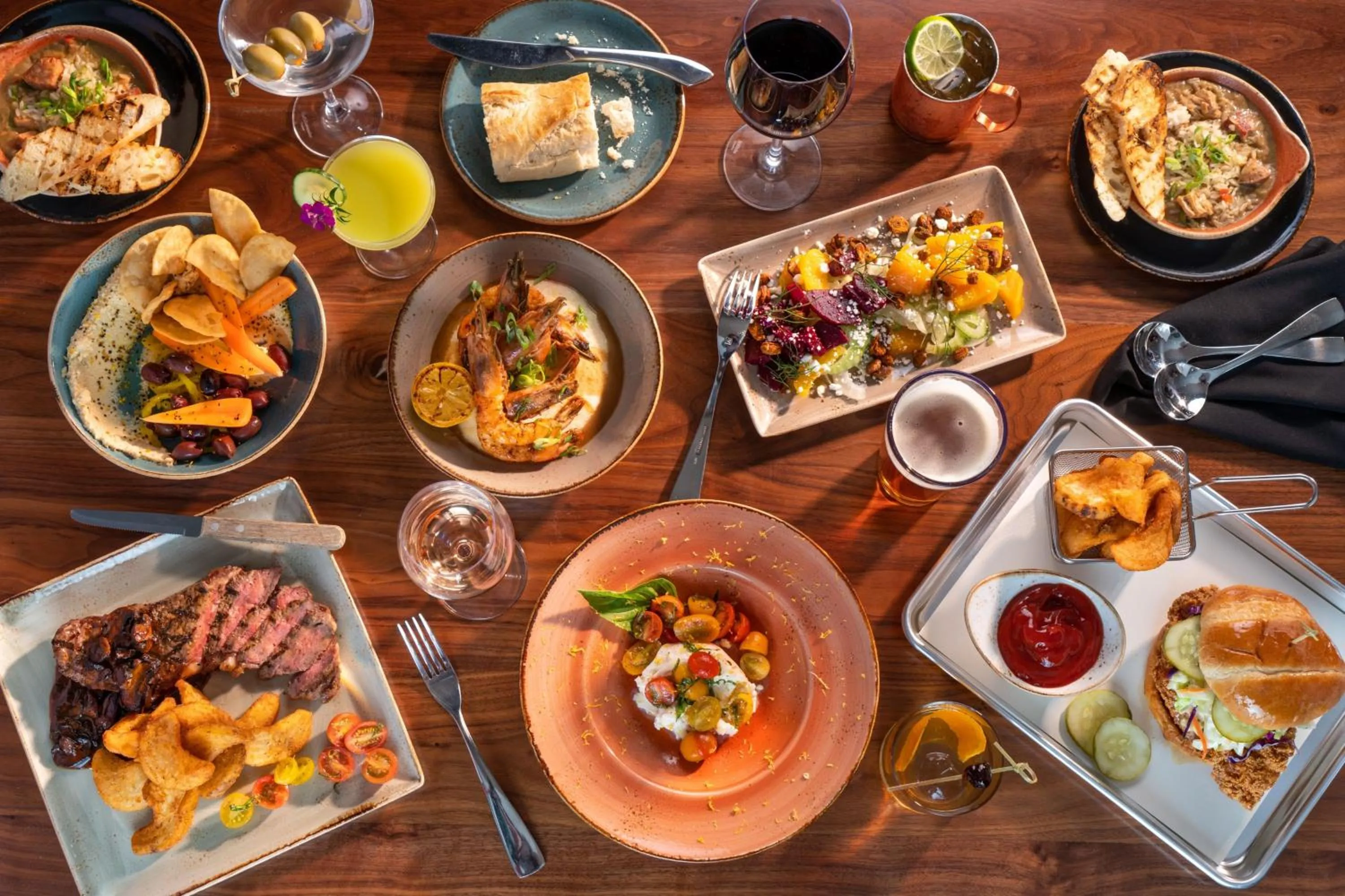 Restaurant/places to eat in New Orleans Marriott Warehouse Arts District