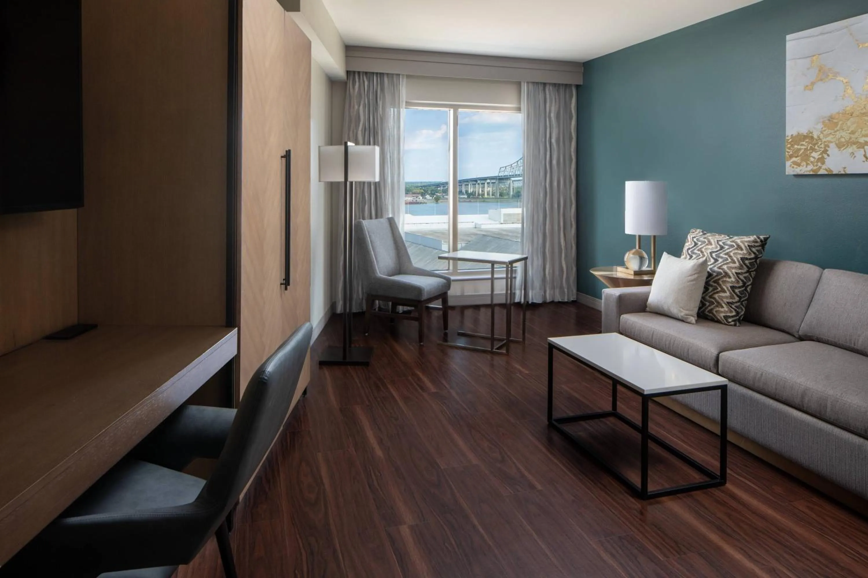 Bedroom in New Orleans Marriott Warehouse Arts District