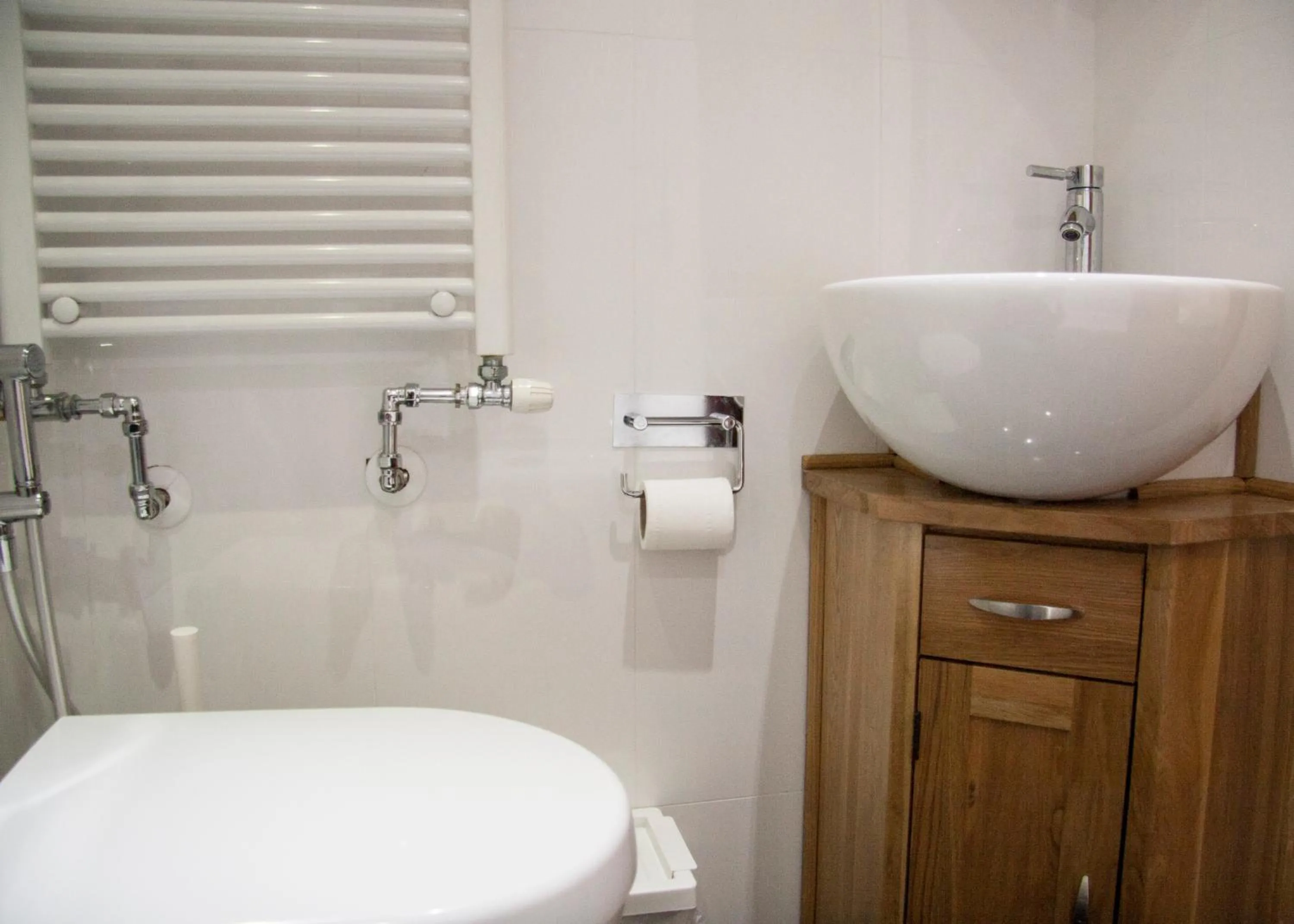 Bathroom in Caledonian Studio Flats