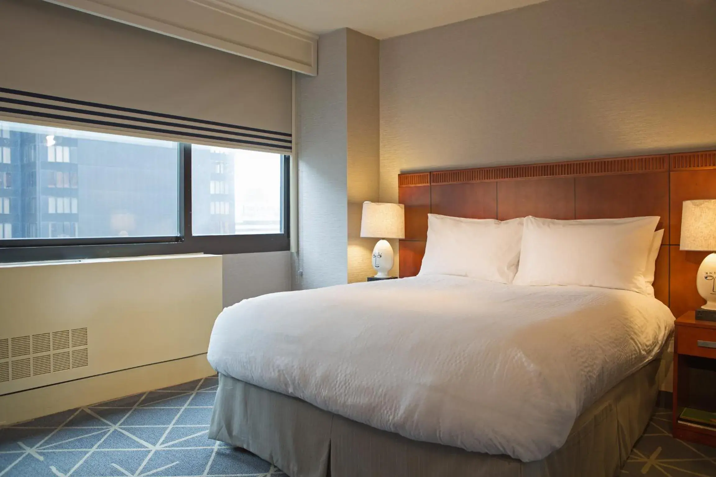 Queen Room in Courtyard by Marriott New York Manhattan/ Fifth Avenue Queen Room in Courtyard by Marriott New York Manhattan/ Fifth Avenue