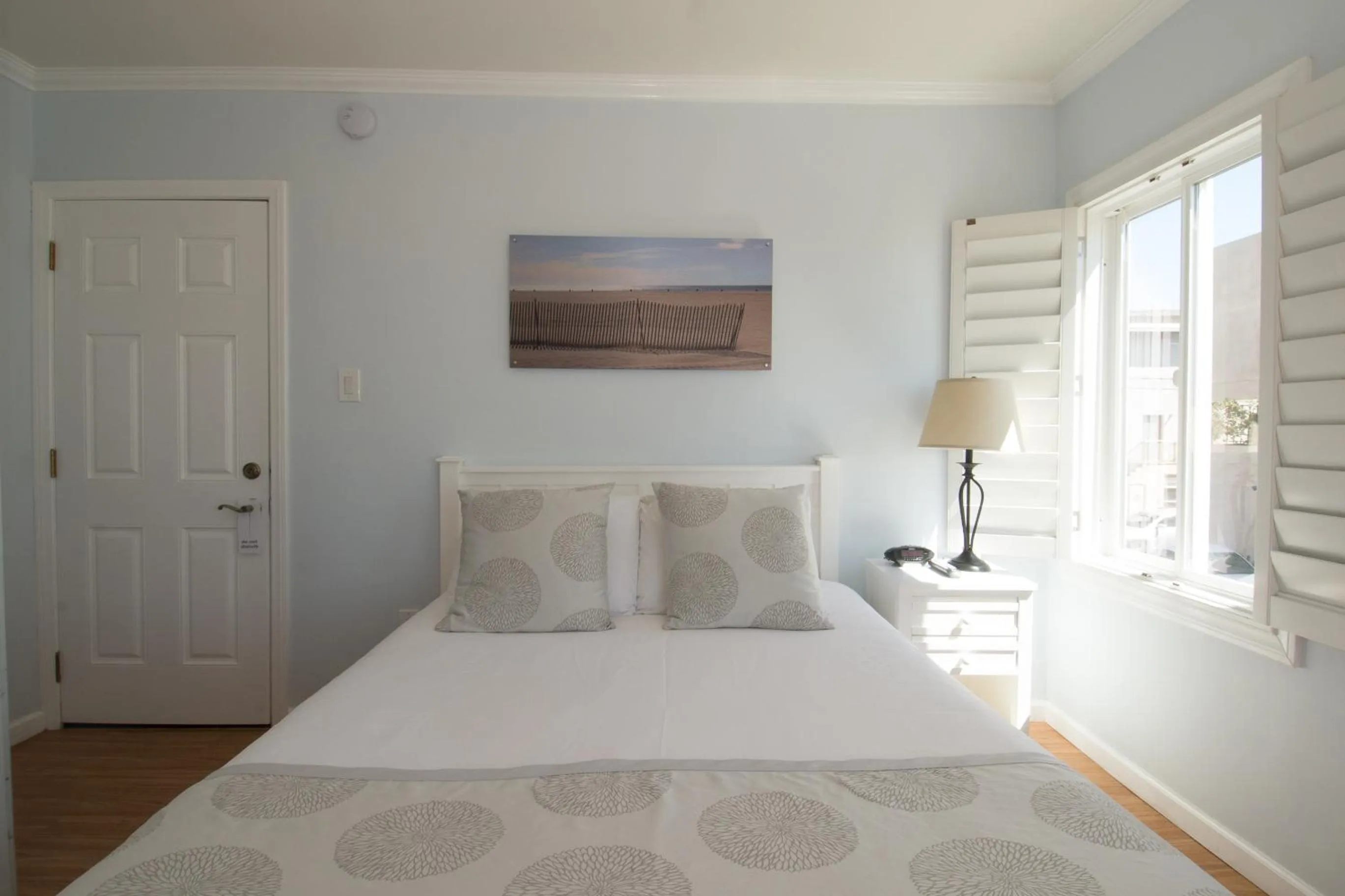 Bed in Venice on the Beach Hotel