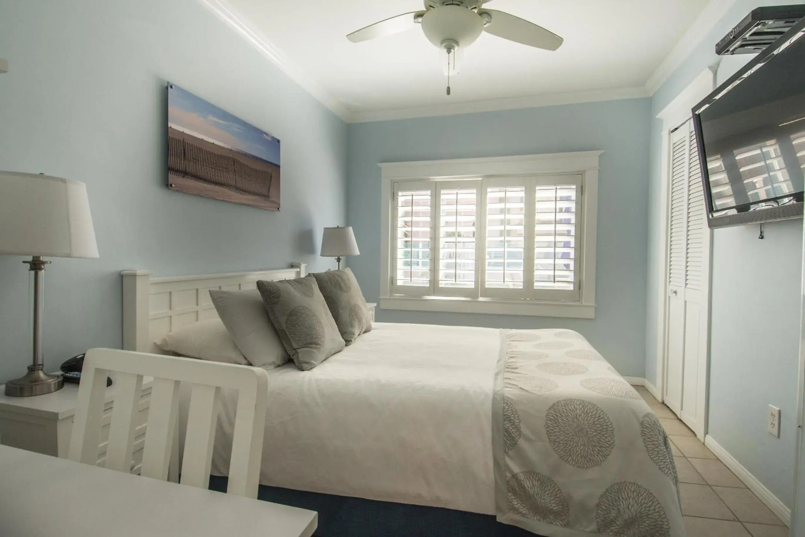 Room with Ocean View in Venice on the Beach Hotel Room with Ocean View in Venice on the Beach Hotel