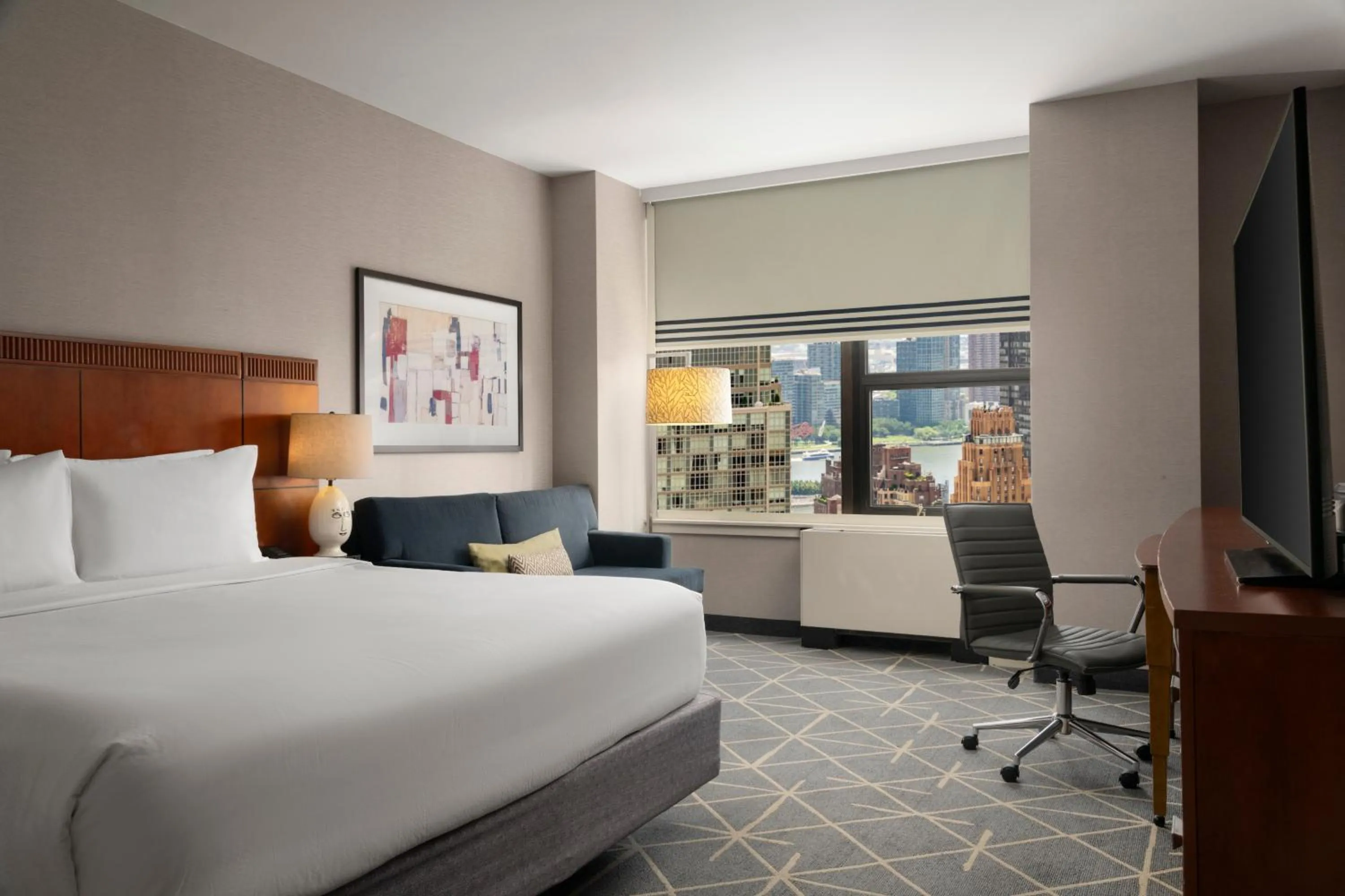 Bedroom, Bed in Courtyard New York Manhattan/Midtown East