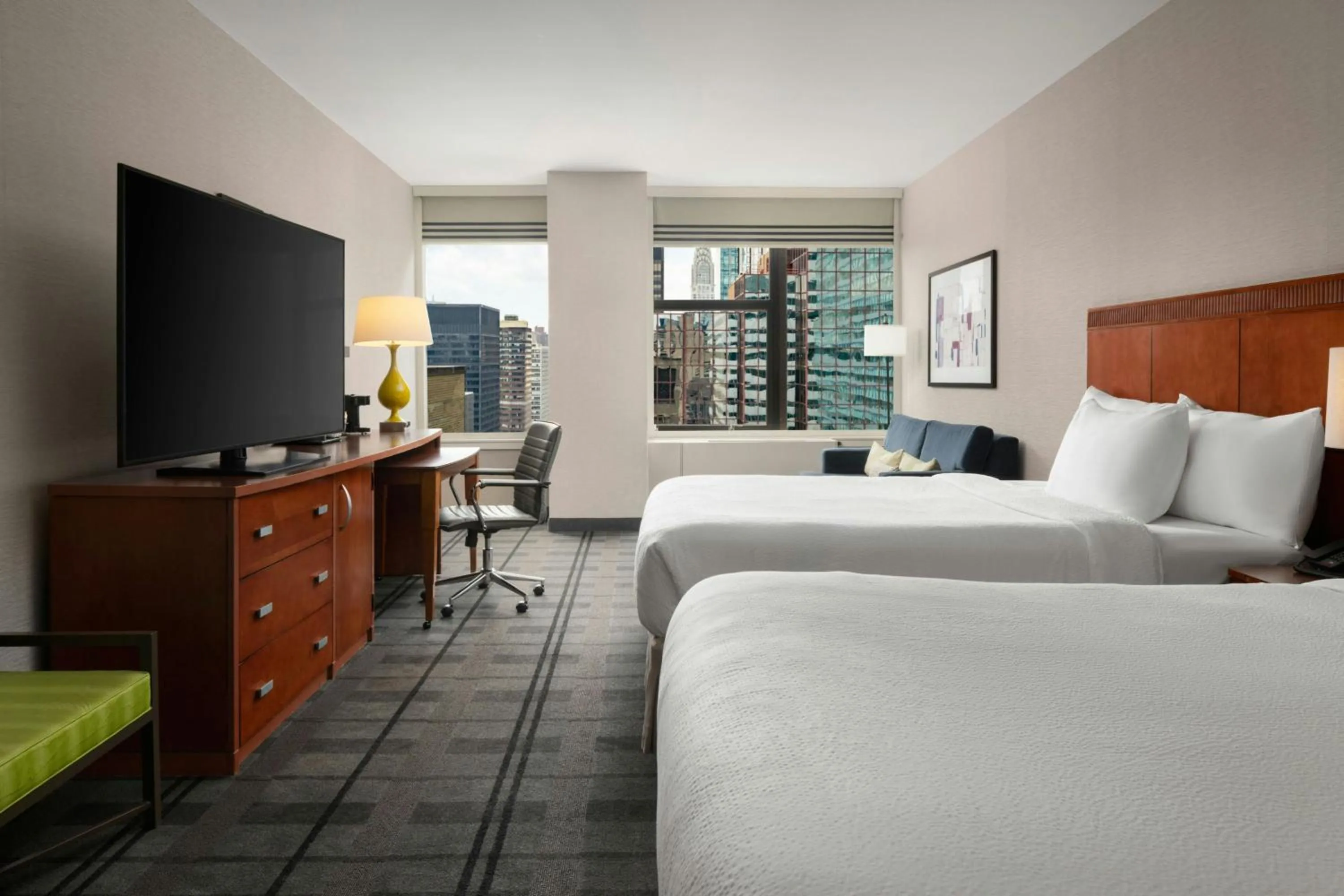 Photo of the whole room, Bed in Courtyard New York Manhattan/Midtown East