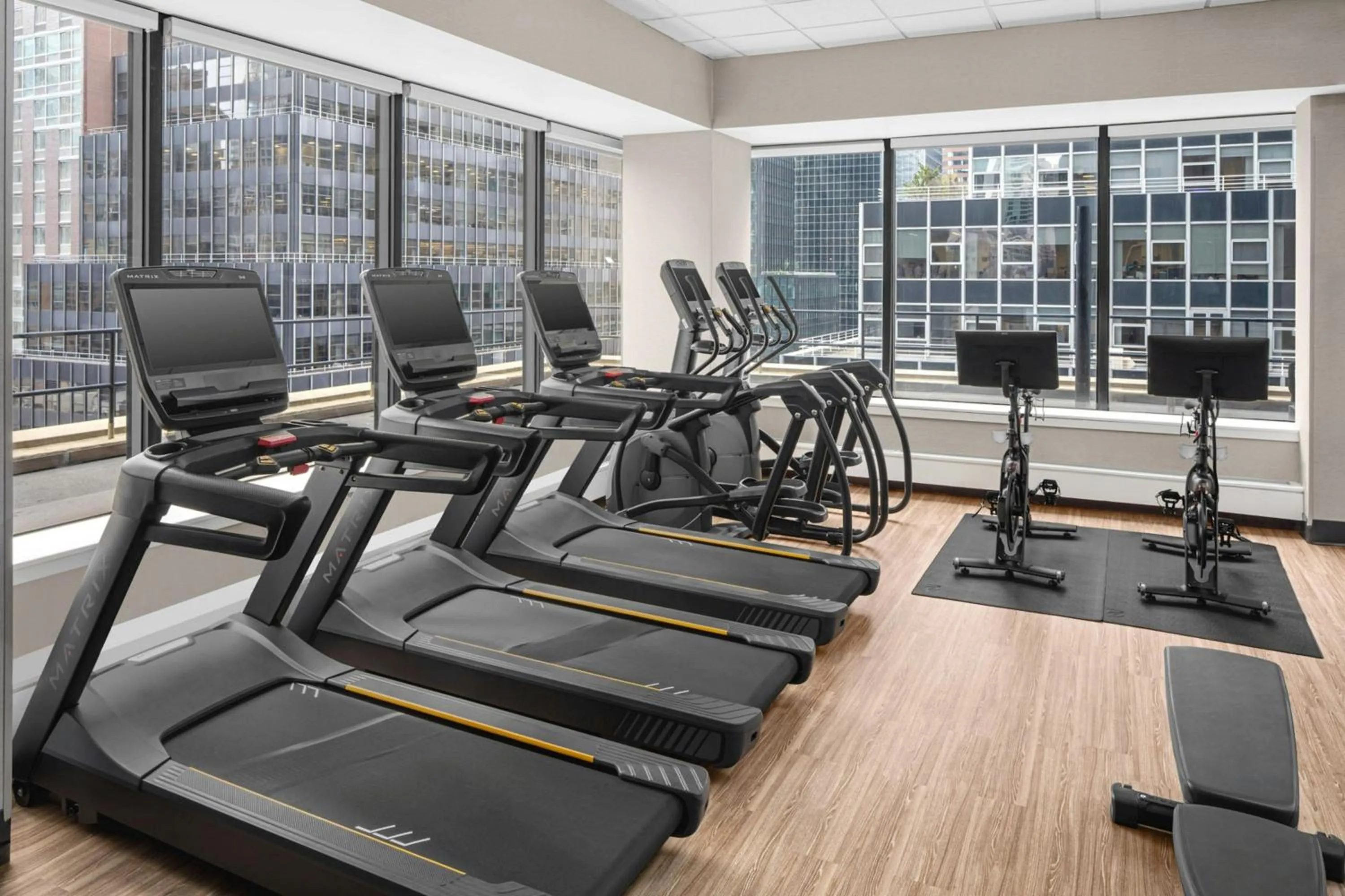 Fitness centre/facilities in Courtyard New York Manhattan/Midtown East