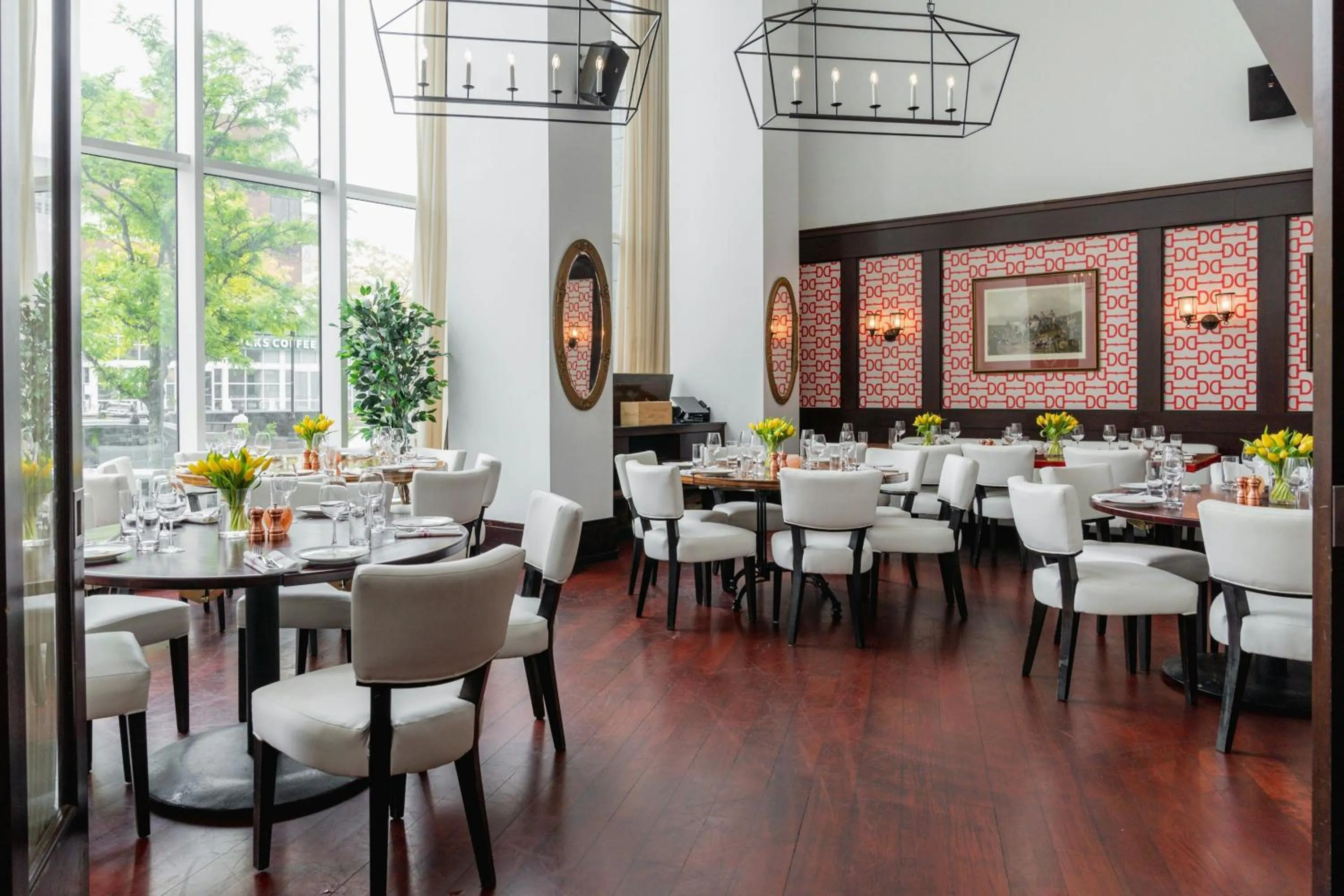 Restaurant/places to eat in The Opus Westchester, Autograph Collection