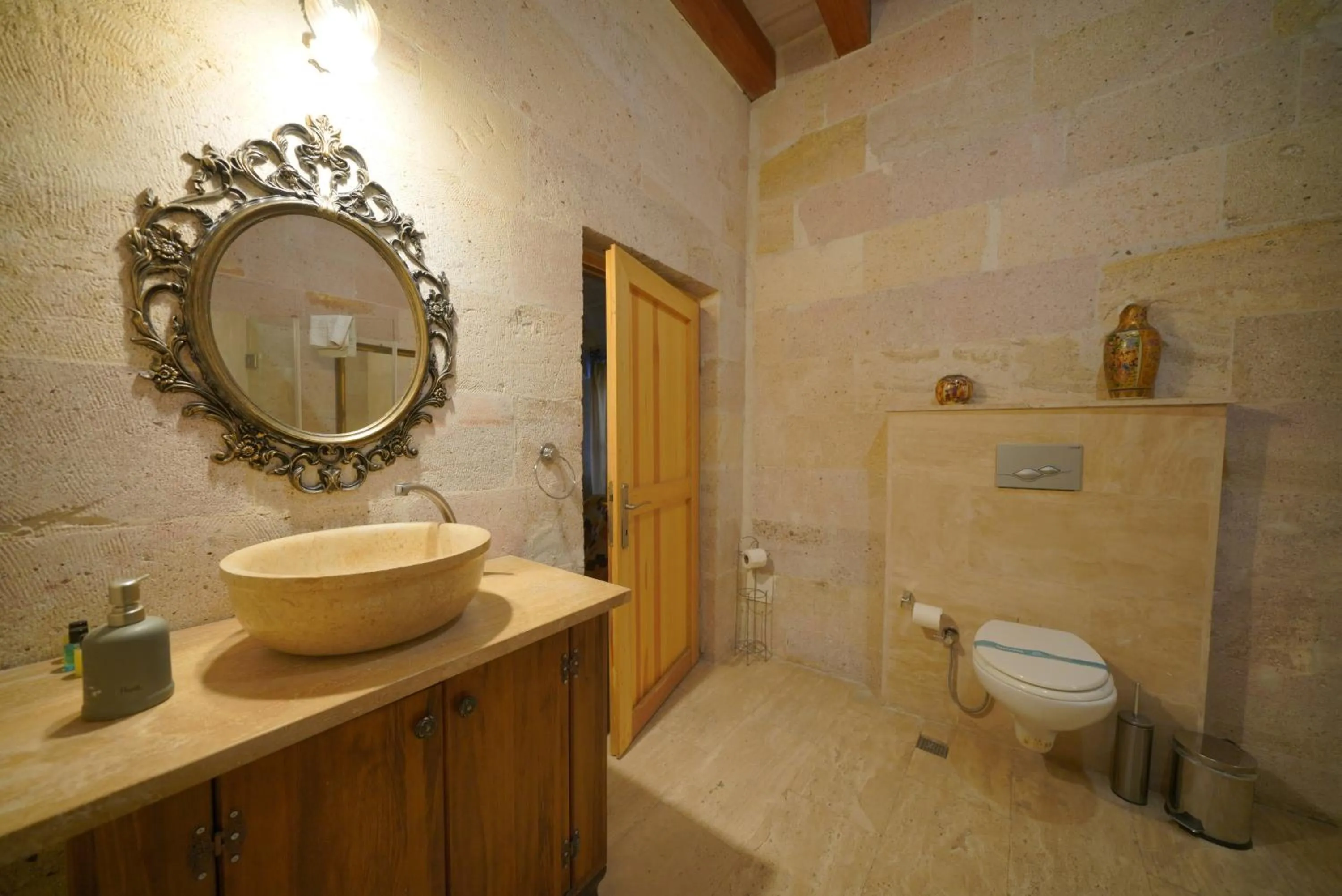 Bathroom in Salkım Cave House