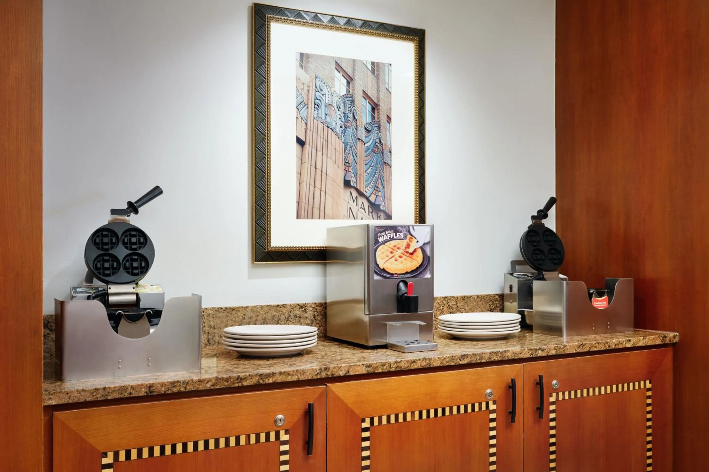 Restaurant/places to eat in Residence Inn by Marriott Philadelphia Center City