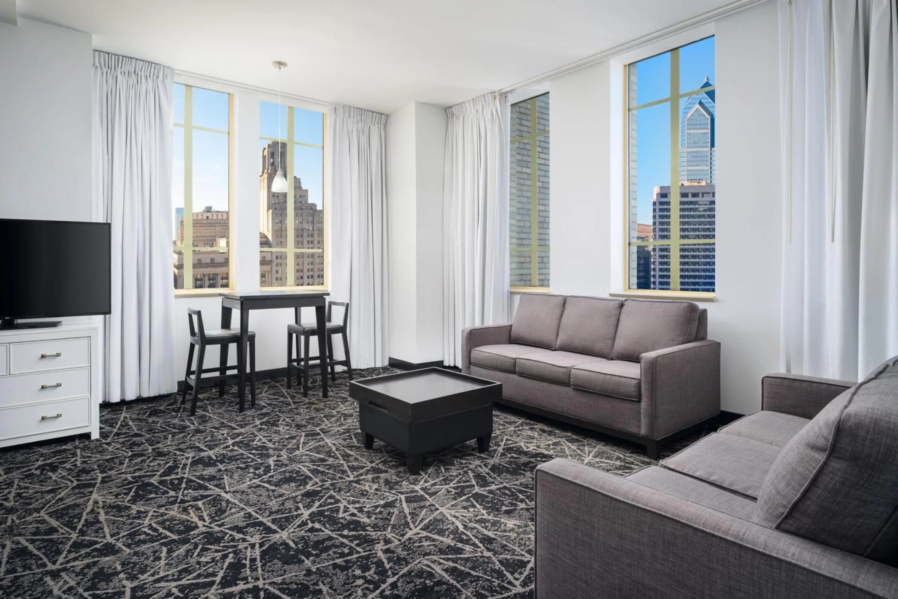 Living room in Residence Inn by Marriott Philadelphia Center City
