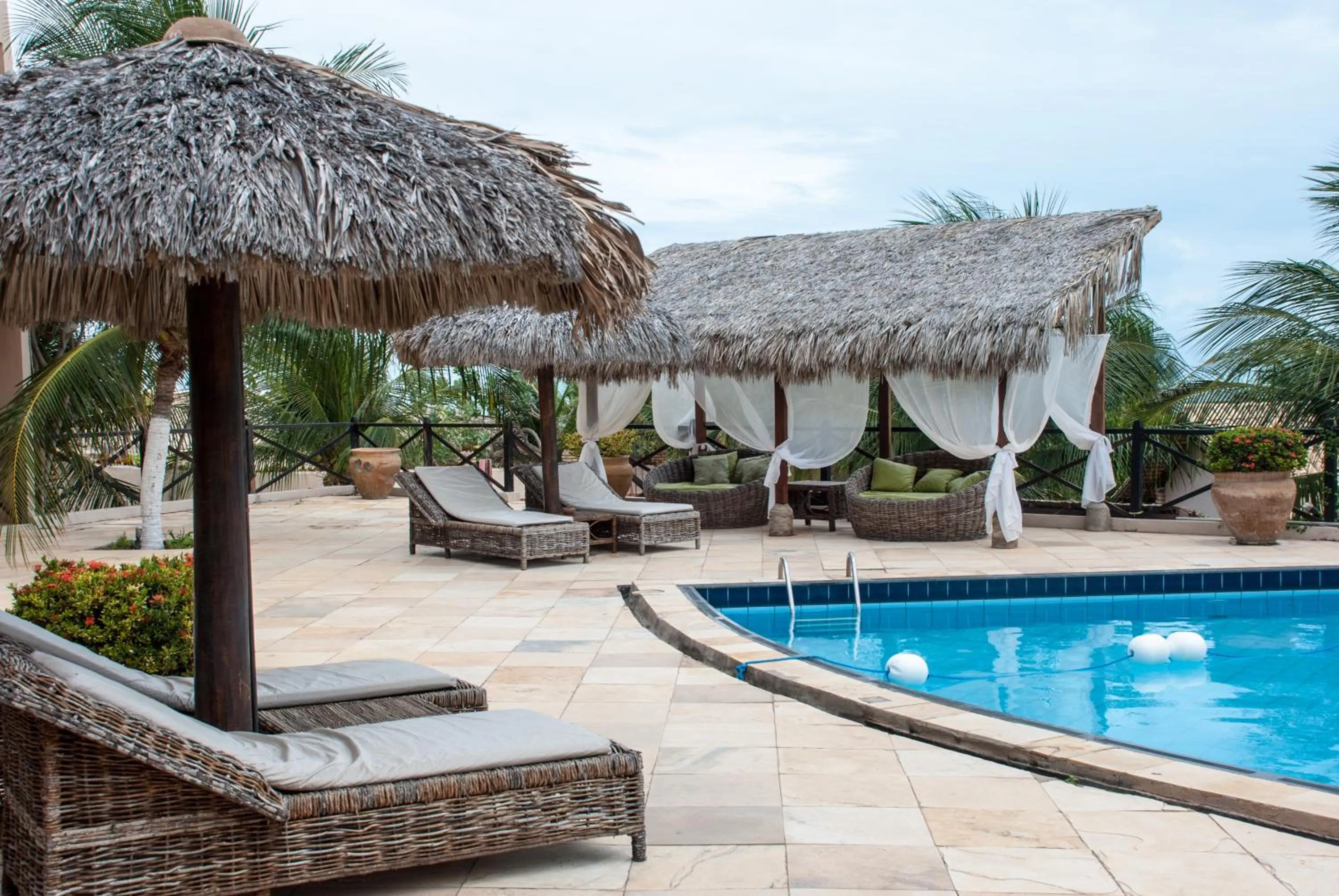 Swimming pool in Pousada Aruana