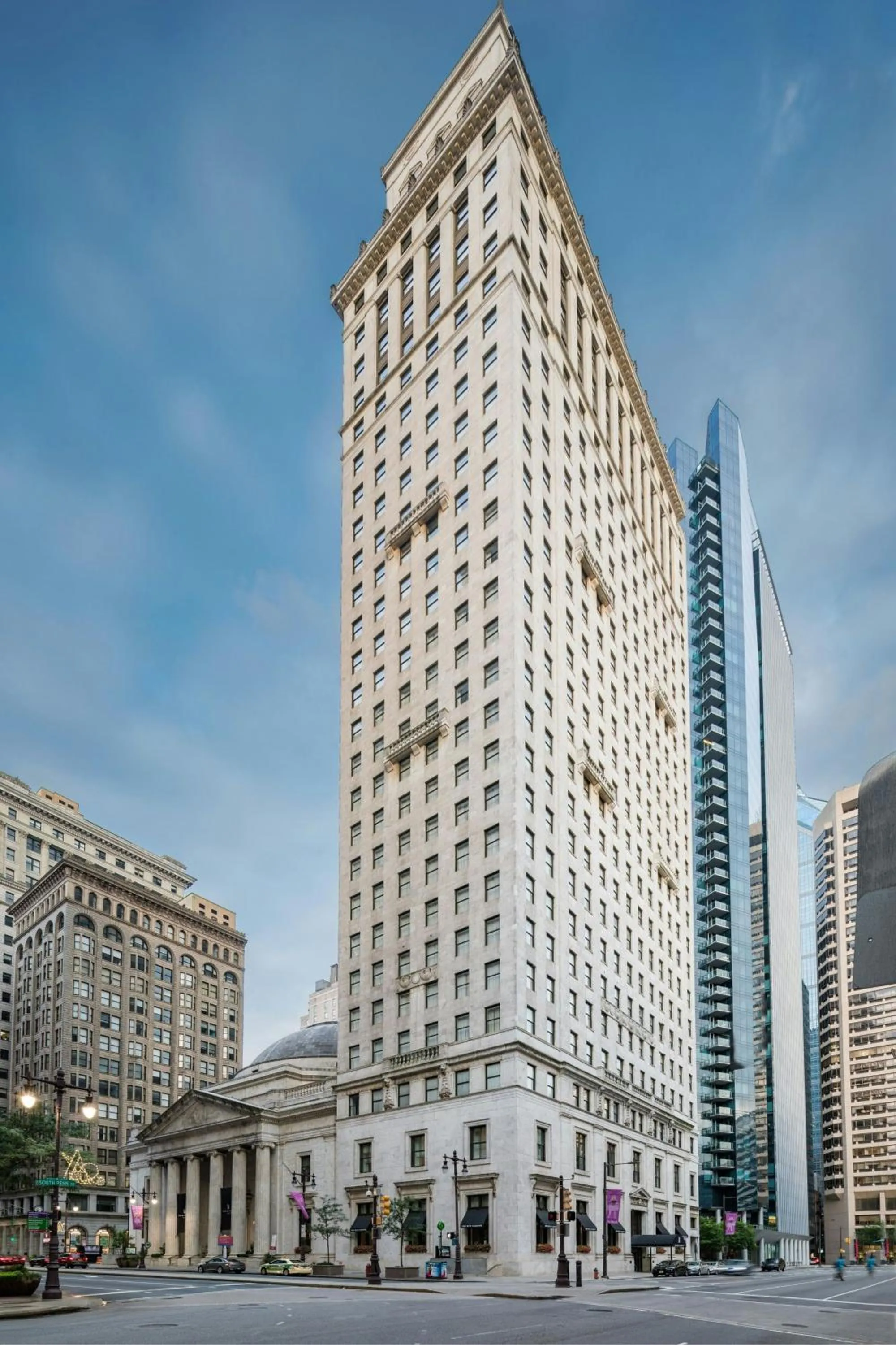Property building in The Ritz-Carlton, Philadelphia