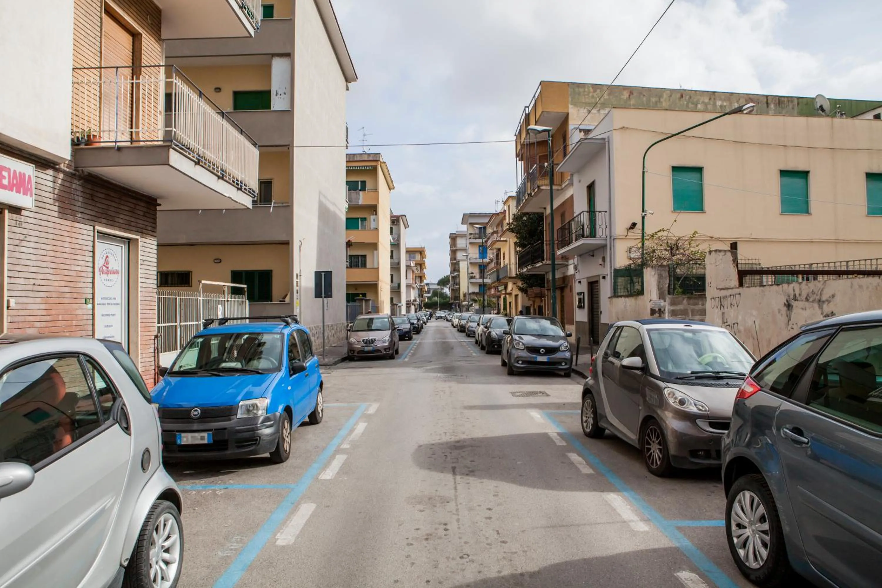 Street view in Pompei Centrum