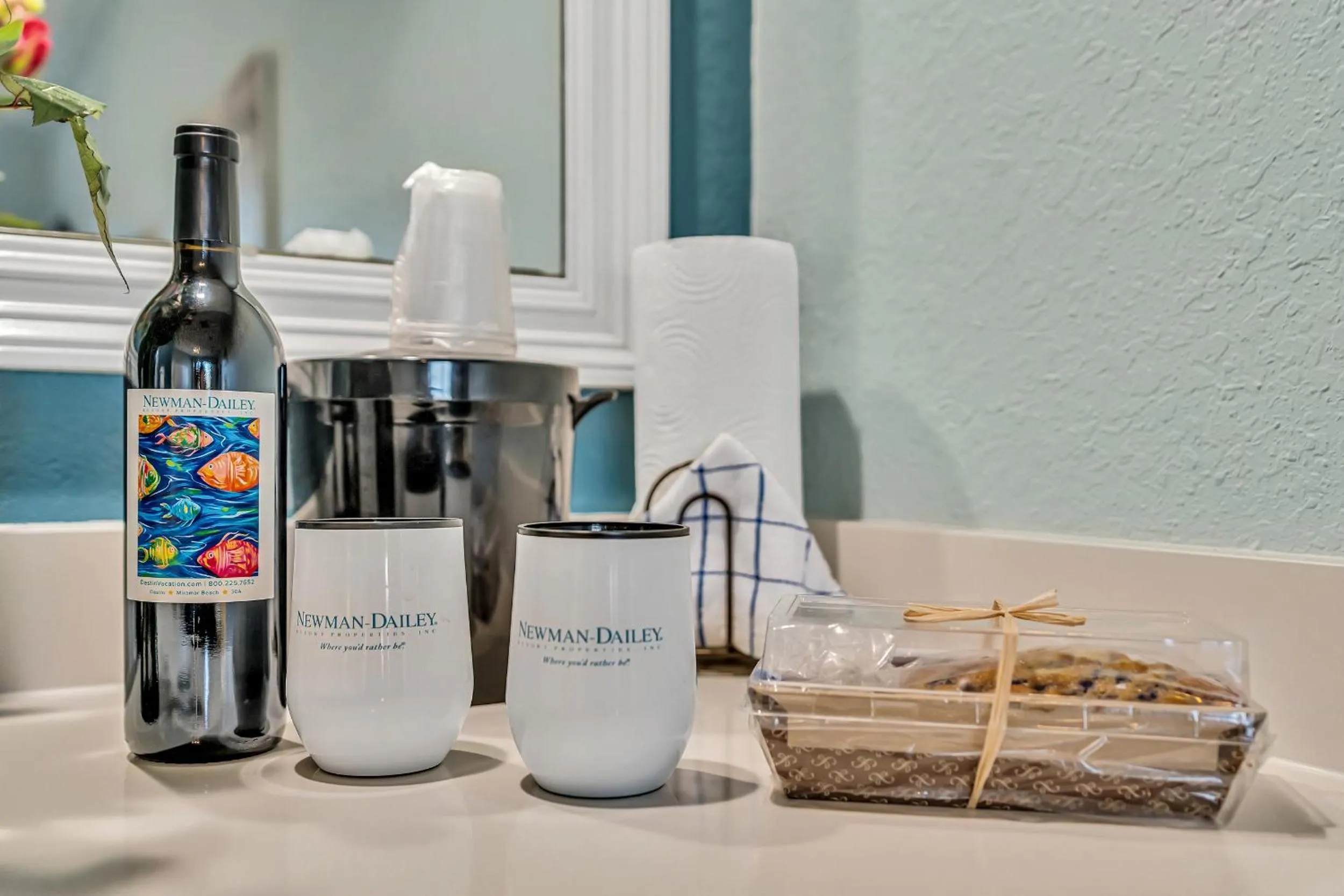 Kitchen or kitchenette in Beachside Inn