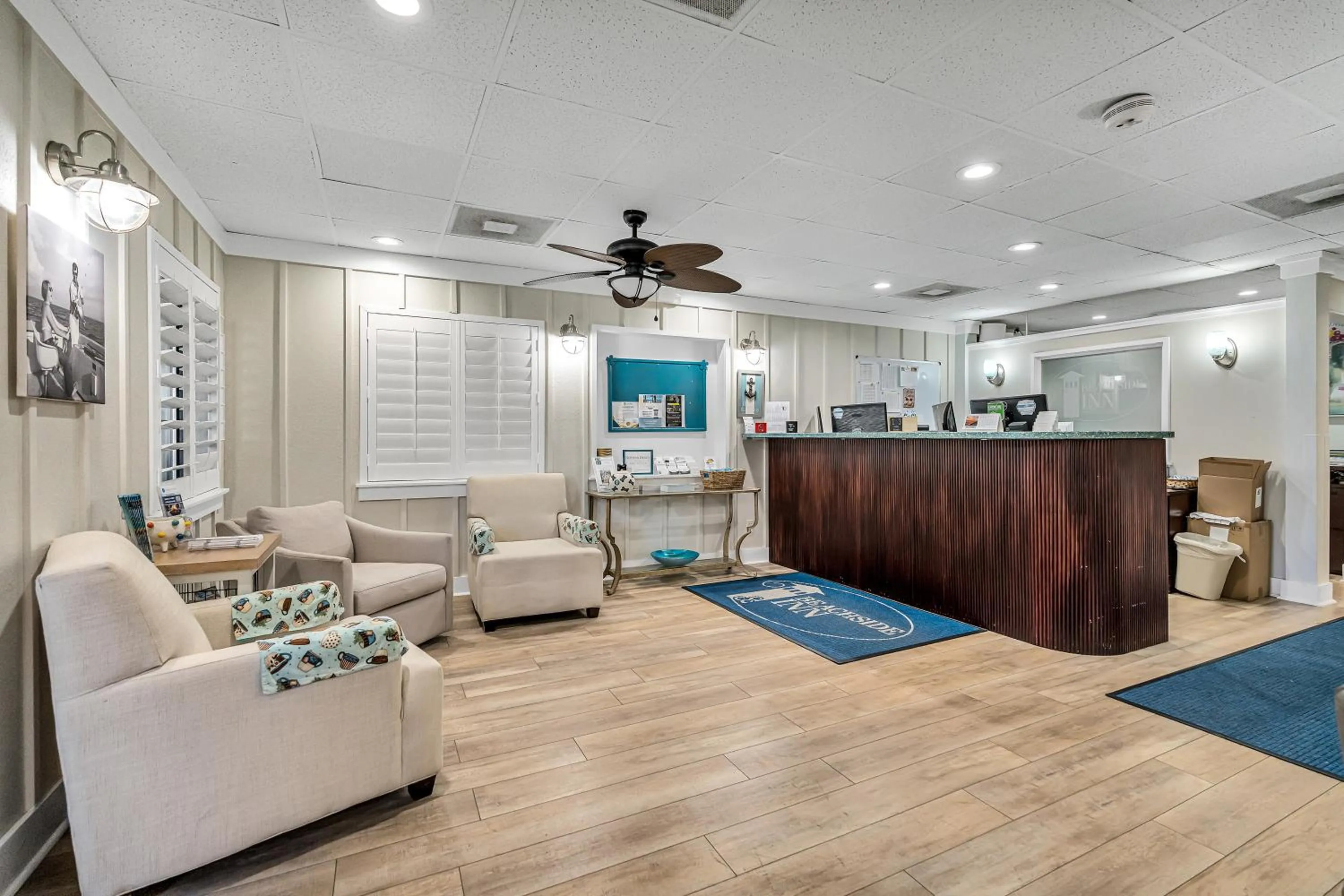 Communal lounge/ TV room in Beachside Inn