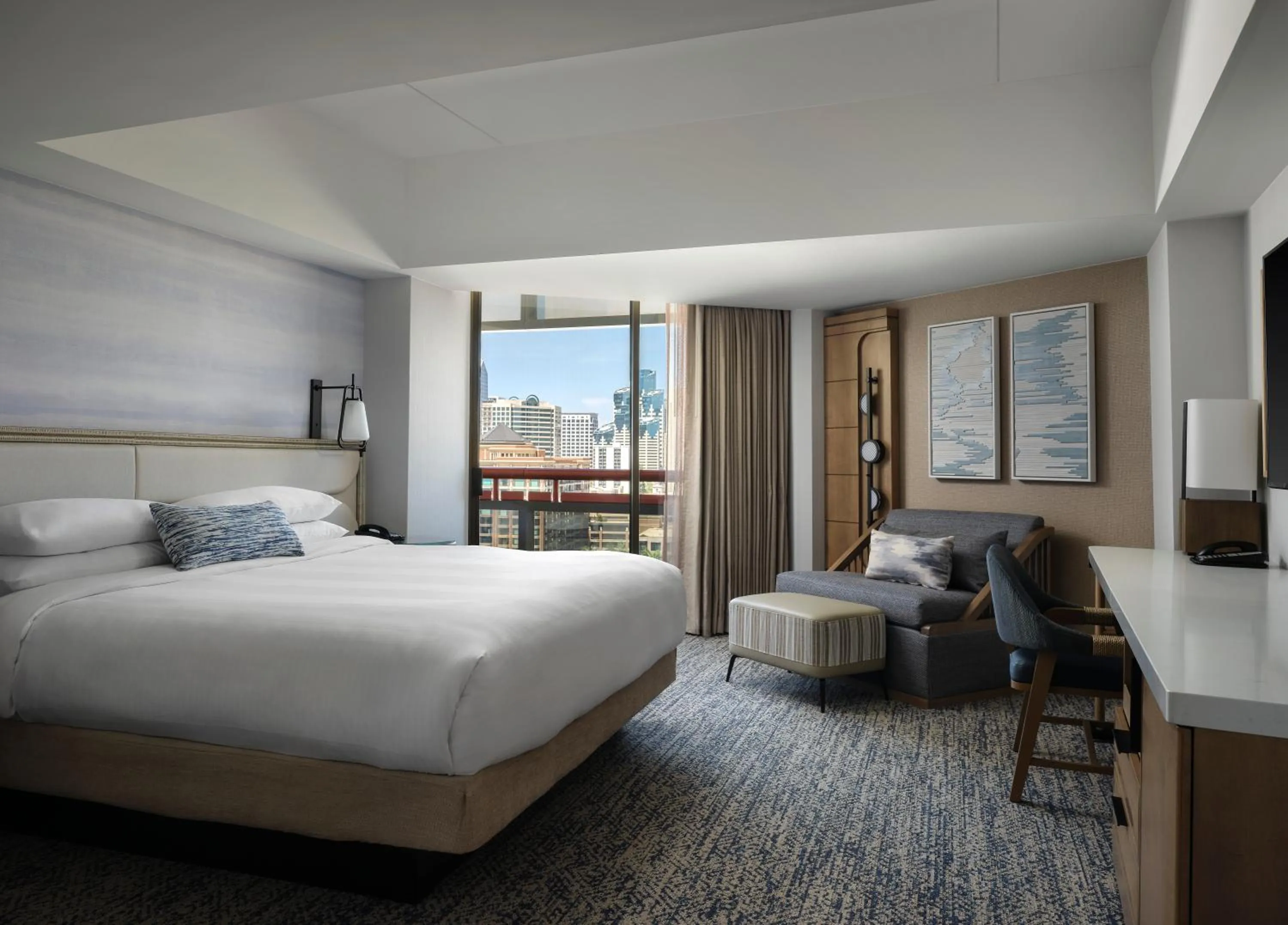 Bed in Marriott Marquis San Diego Marina