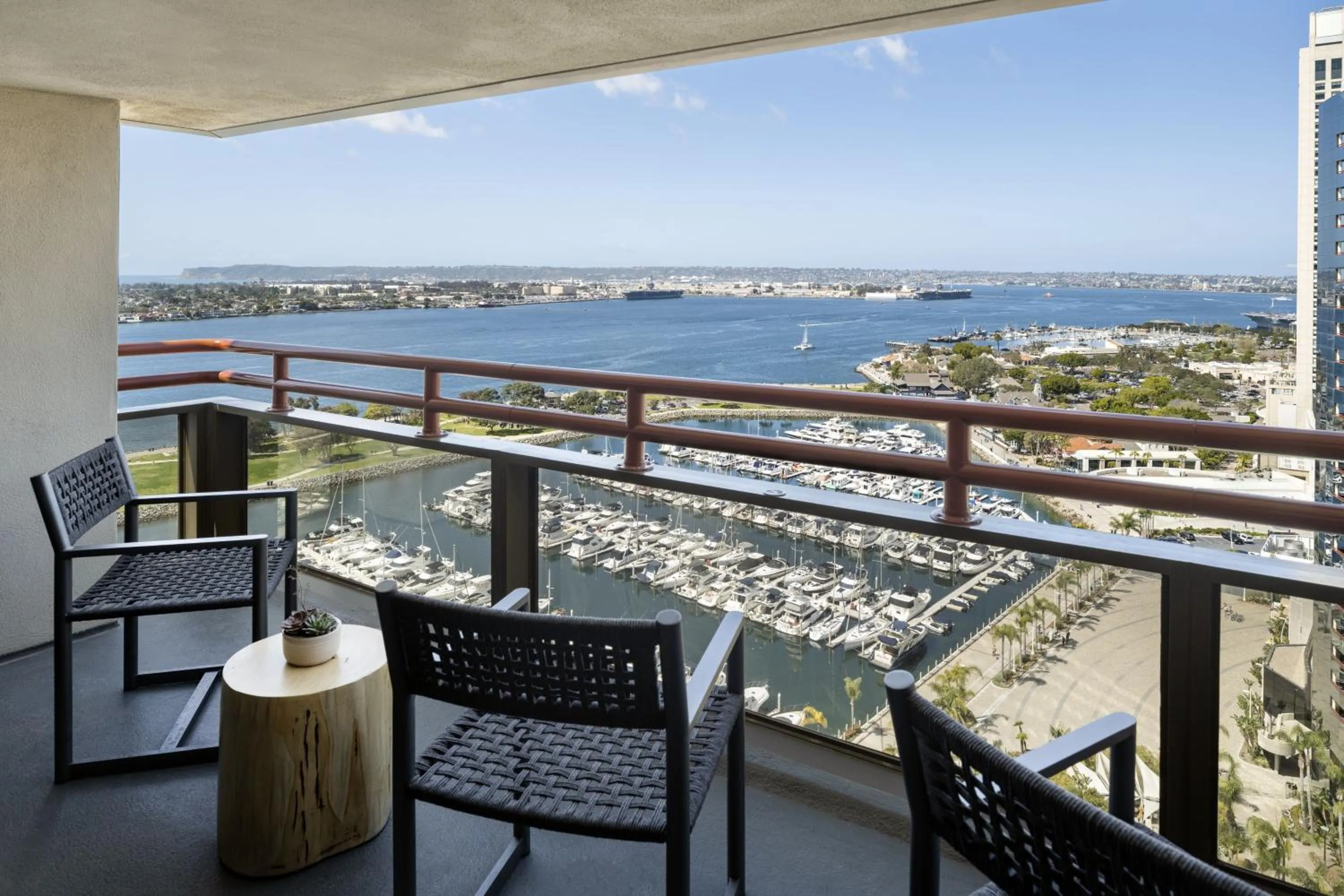Photo of the whole room in Marriott Marquis San Diego Marina