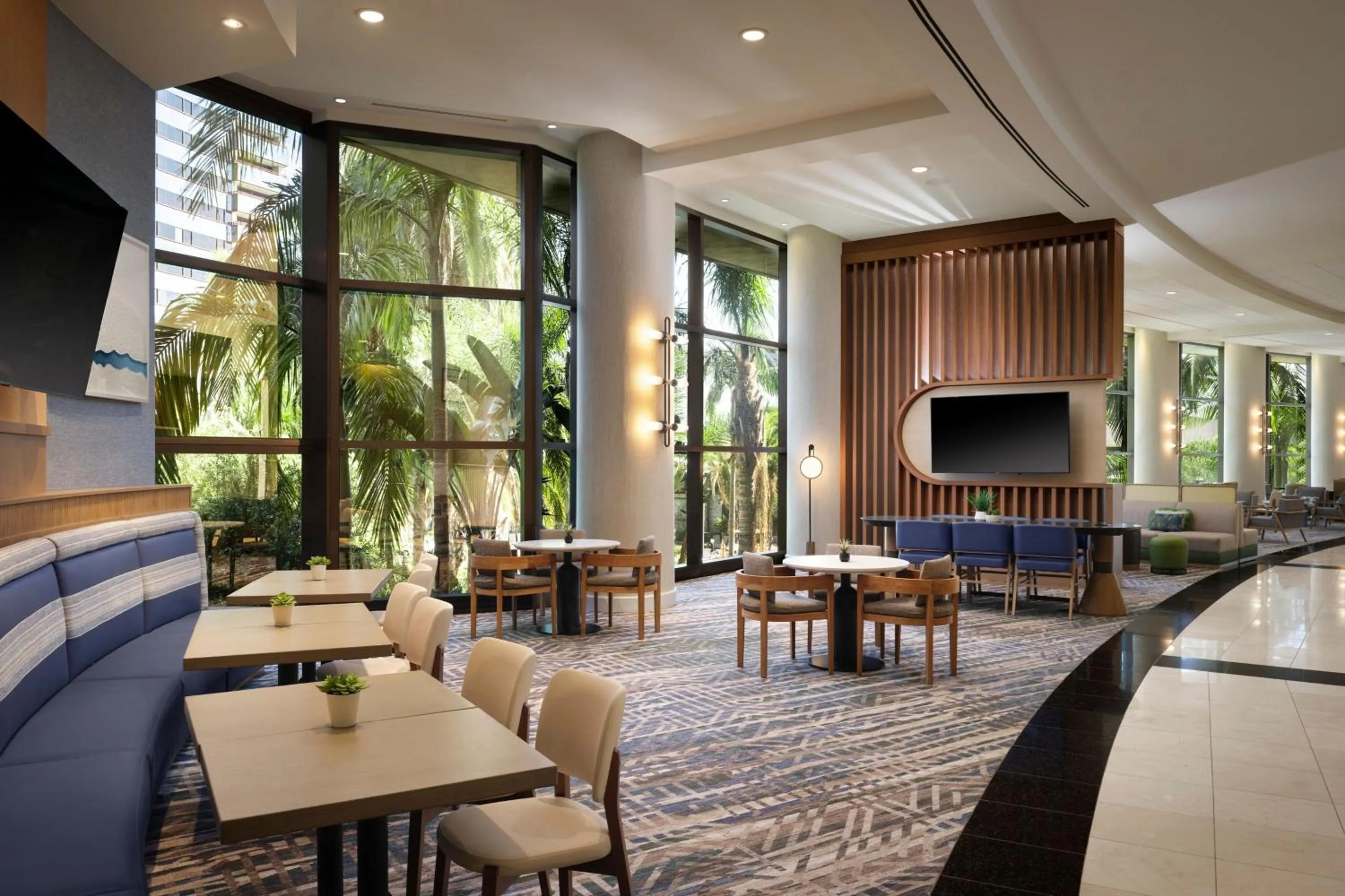 Lobby or reception in Marriott Marquis San Diego Marina
