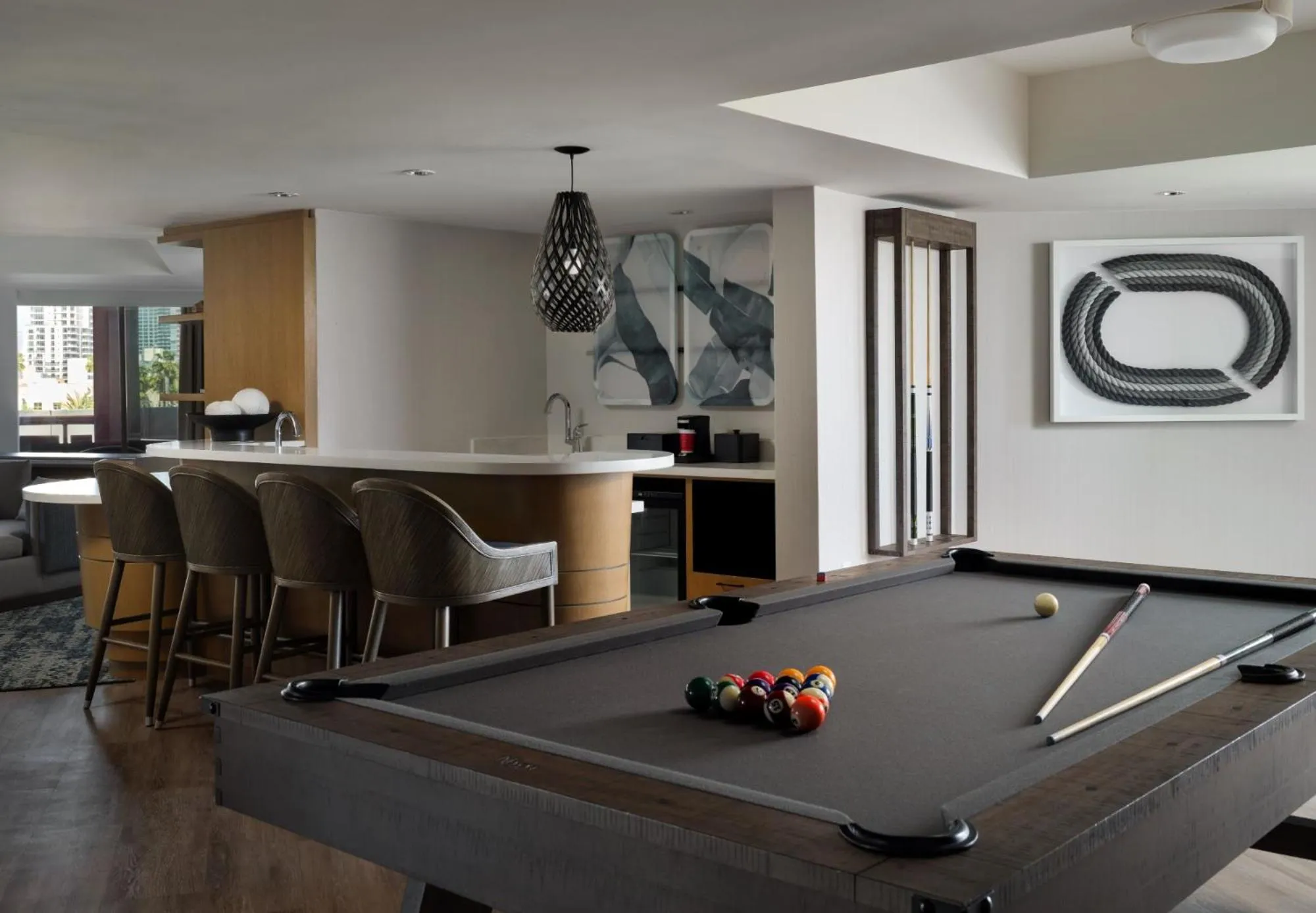 Living room in Marriott Marquis San Diego Marina