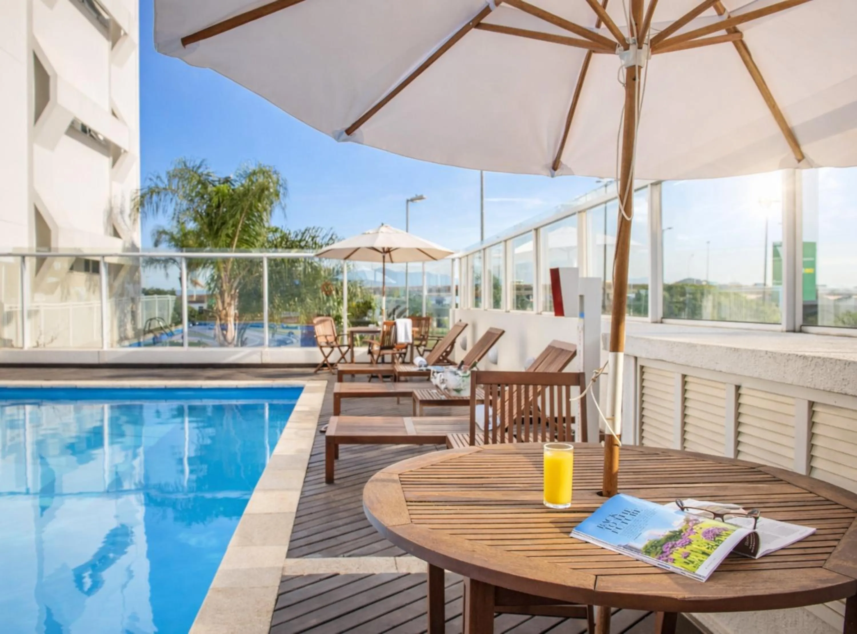 Swimming pool in Intercity Florianopolis