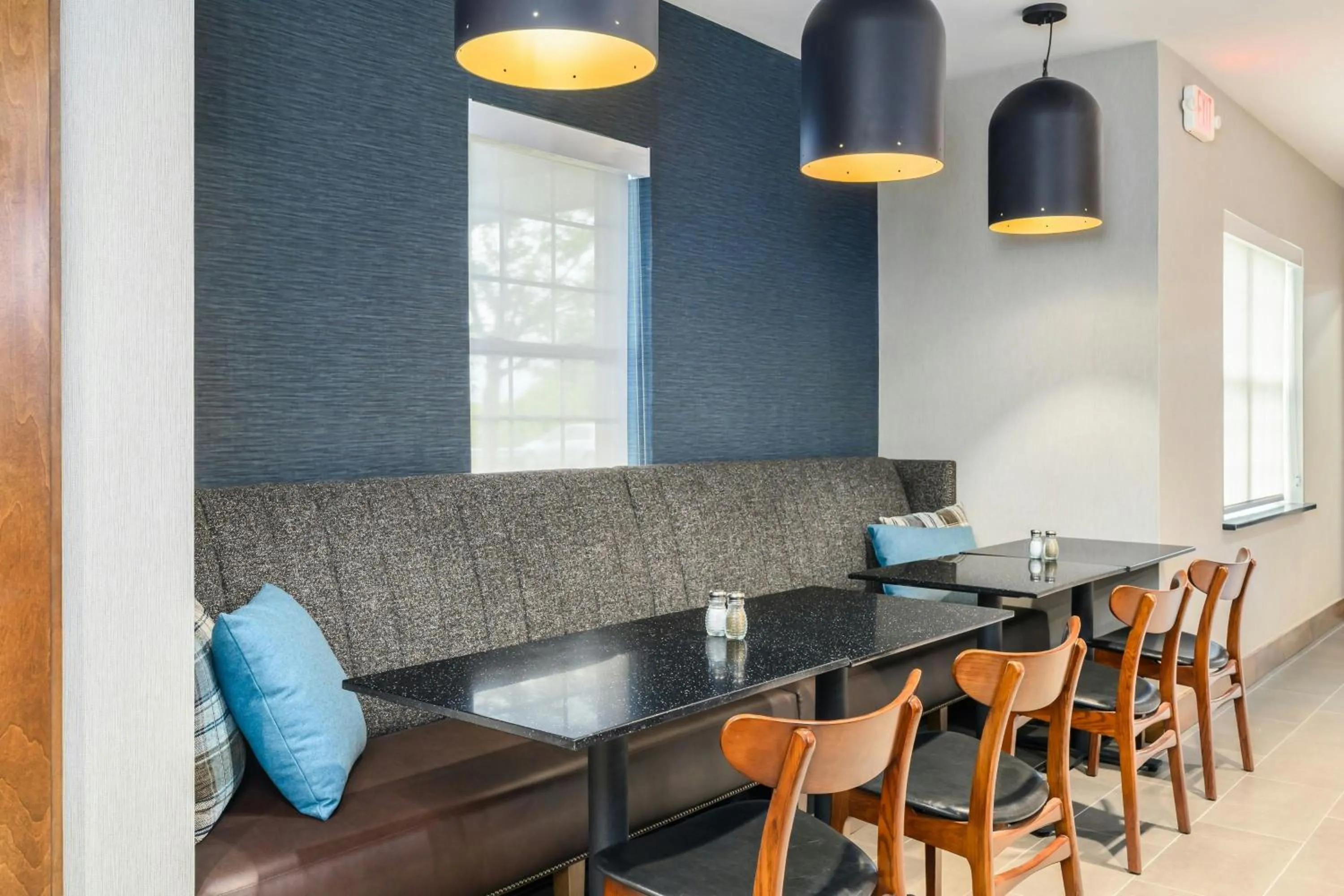 Breakfast in Four Points by Sheraton Bedford Manchester Airport